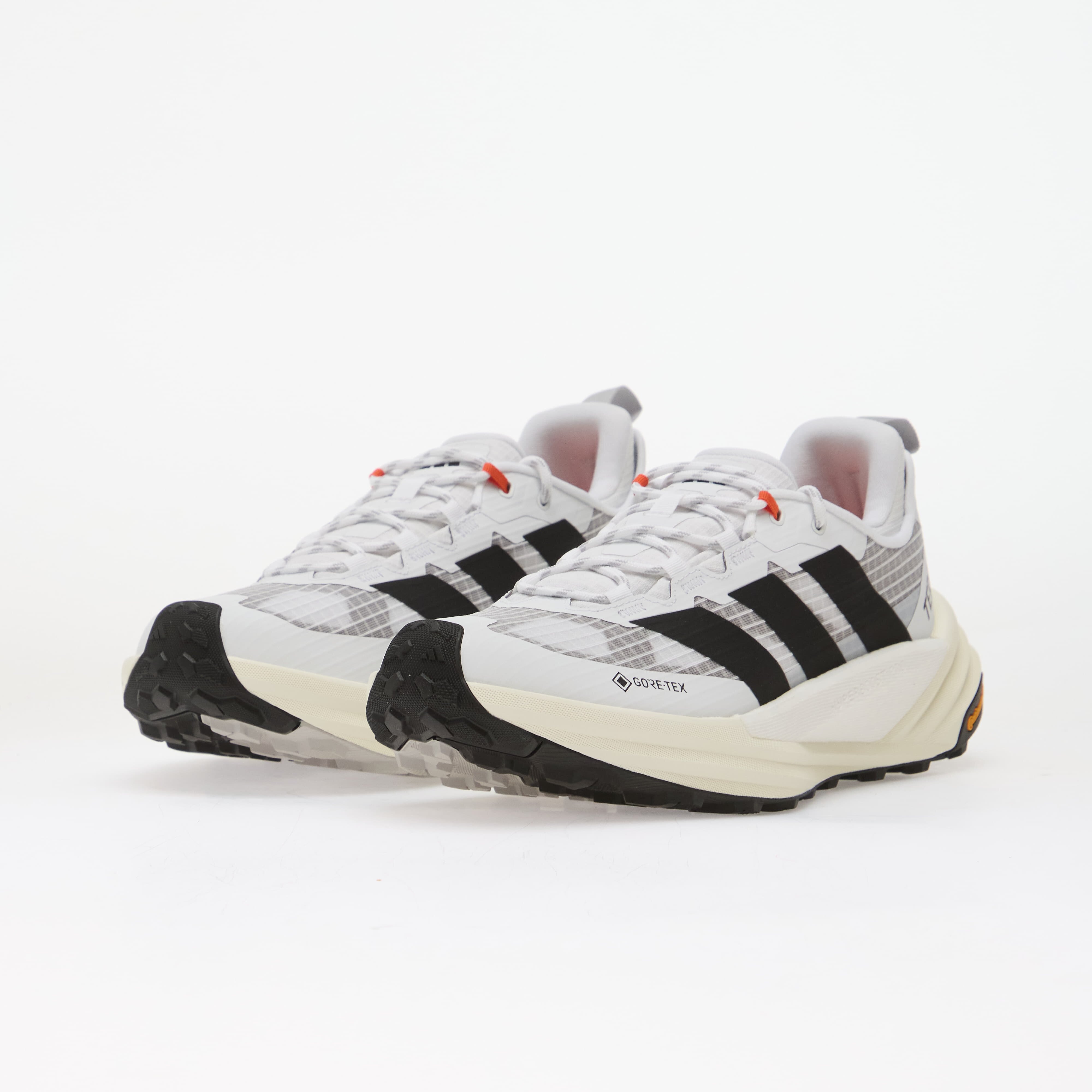 adidas Performance Сникърси adidas TERREX Freehiker 3 Low GORE-TEX HYPERBOOST PRO DREAMSTRIKE+ Ftwr White/ Core Black/ Off White