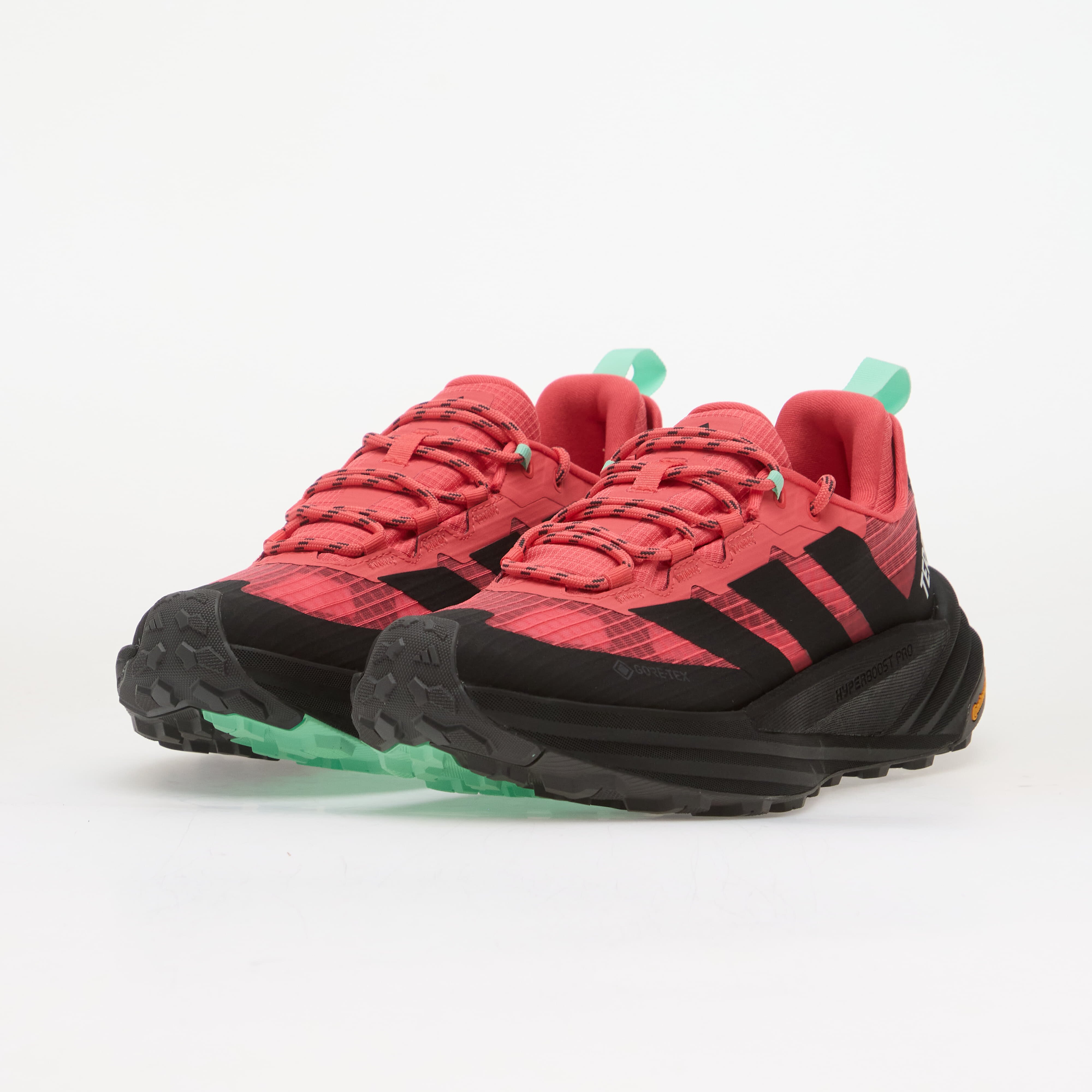 adidas Performance Сникърси adidas TERREX Freehiker 3 Low GORE-TEX Pure Turbo/ Core Black/ Pulse Mint