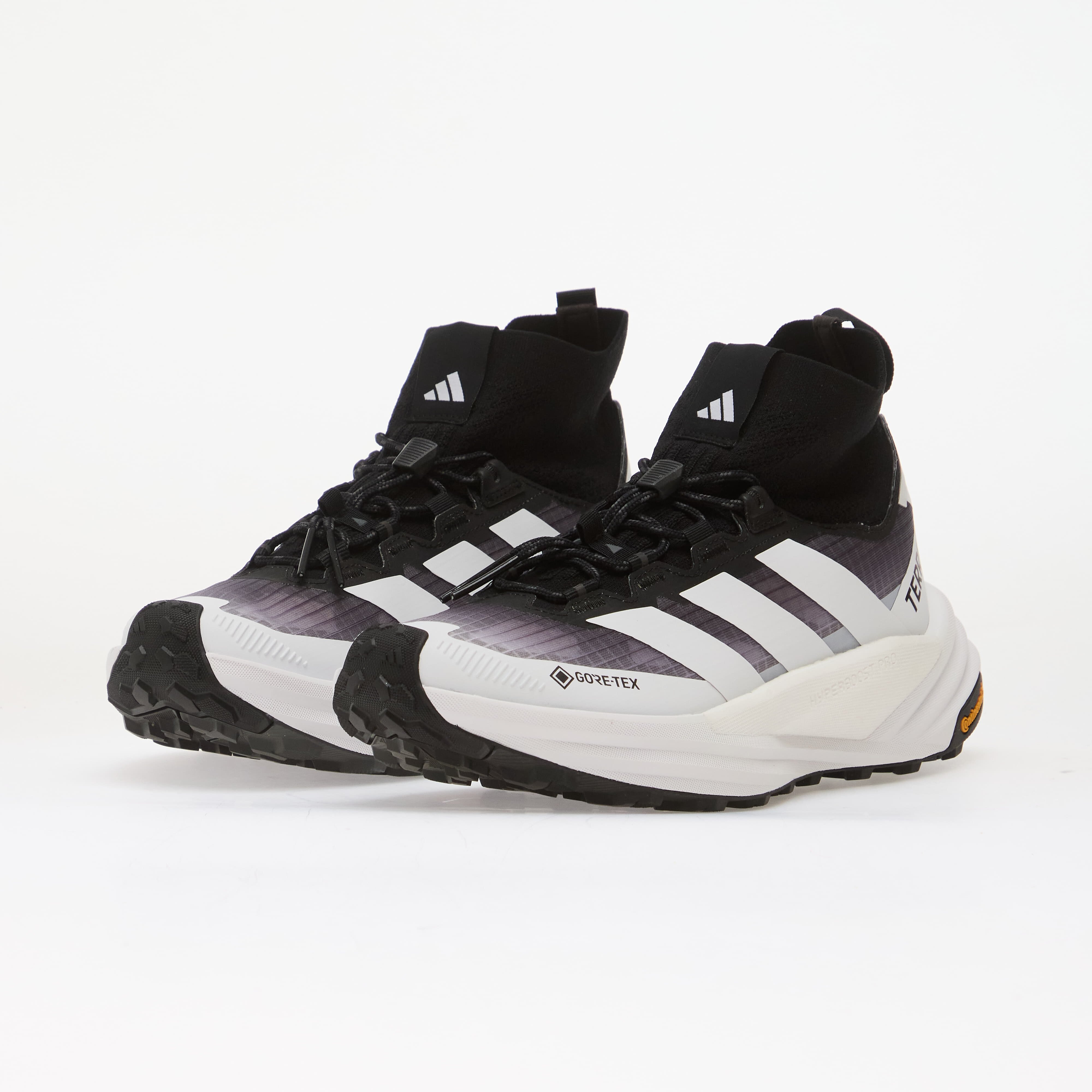 adidas Performance Сникърси adidas TERREX Freehiker 3 Ultra GORE-TEX HYPERBOOST PRO DREAMSTRIKE+ Ftwr White/ Ftwr White/ Core Black