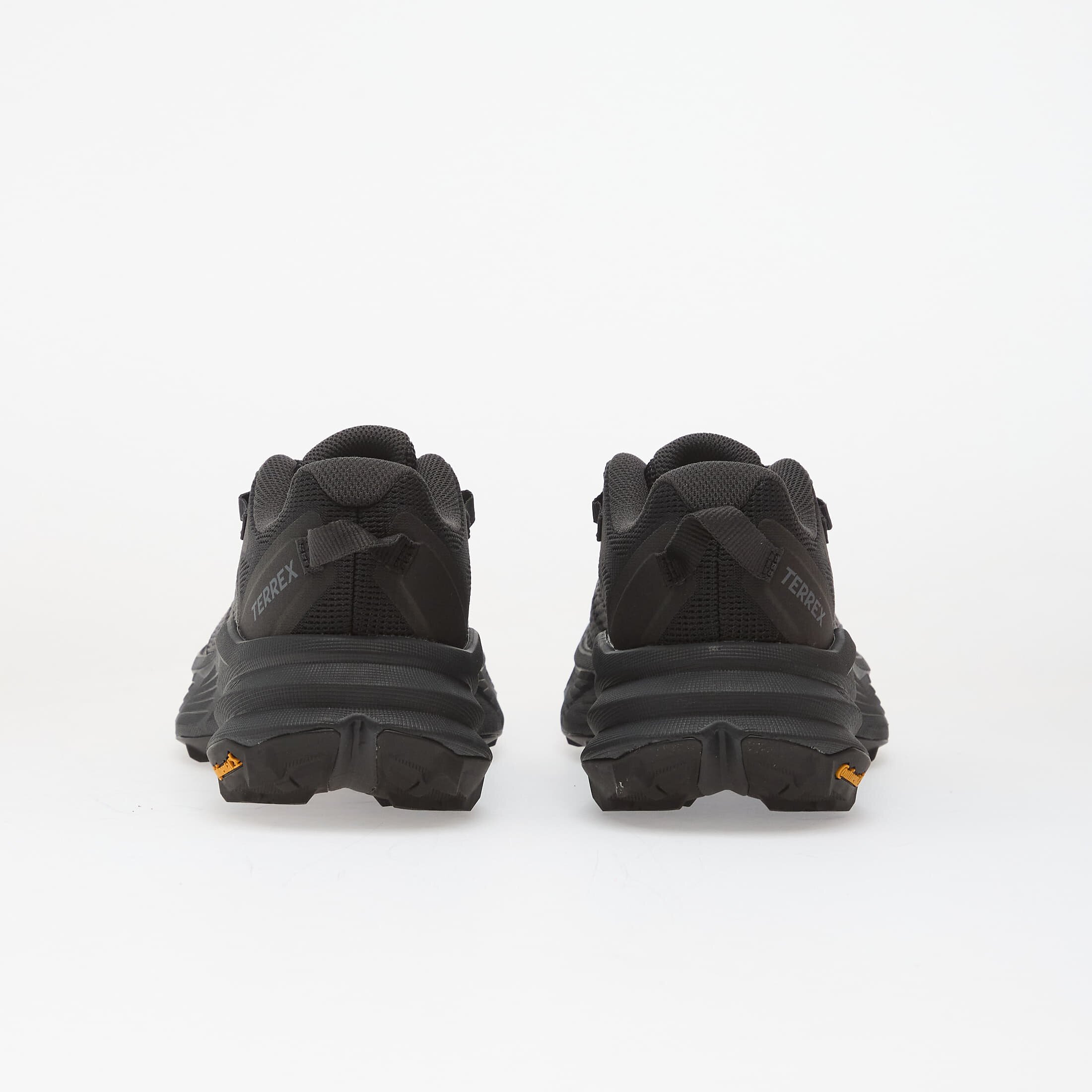 adidas Performance Сникърси adidas TERREX Freehiker SL CLIMACOOL Dreamstrike Carbon/ Grey Five/ Core Black