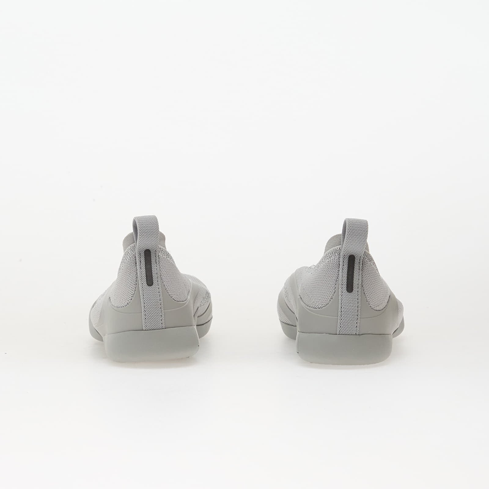 adidas Performance Сникърси adidas x Stella McCartney Taekwondo Onix/ Silver Met./ Onix