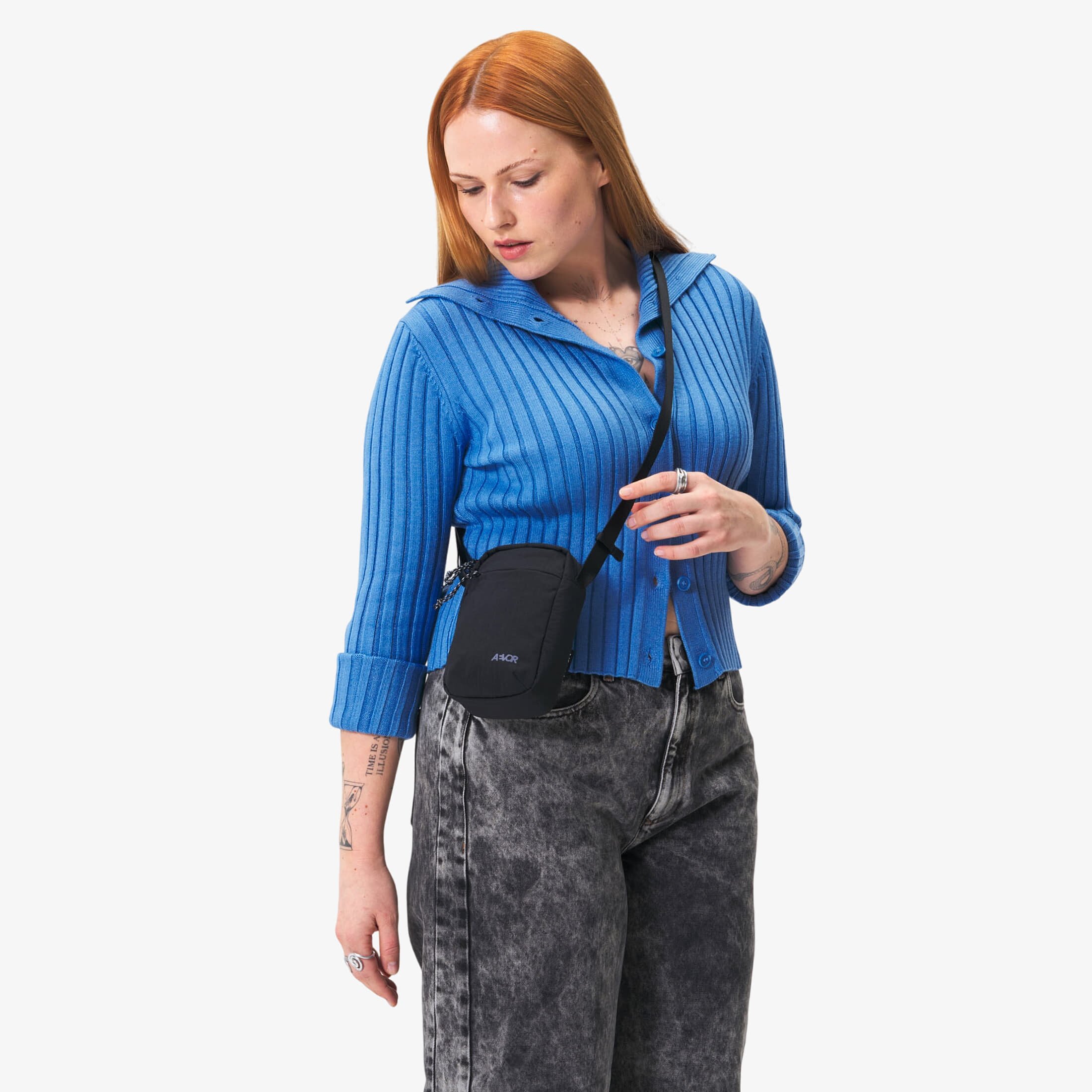 AEVOR Чанта Easy Ride Pouch Black 14 l