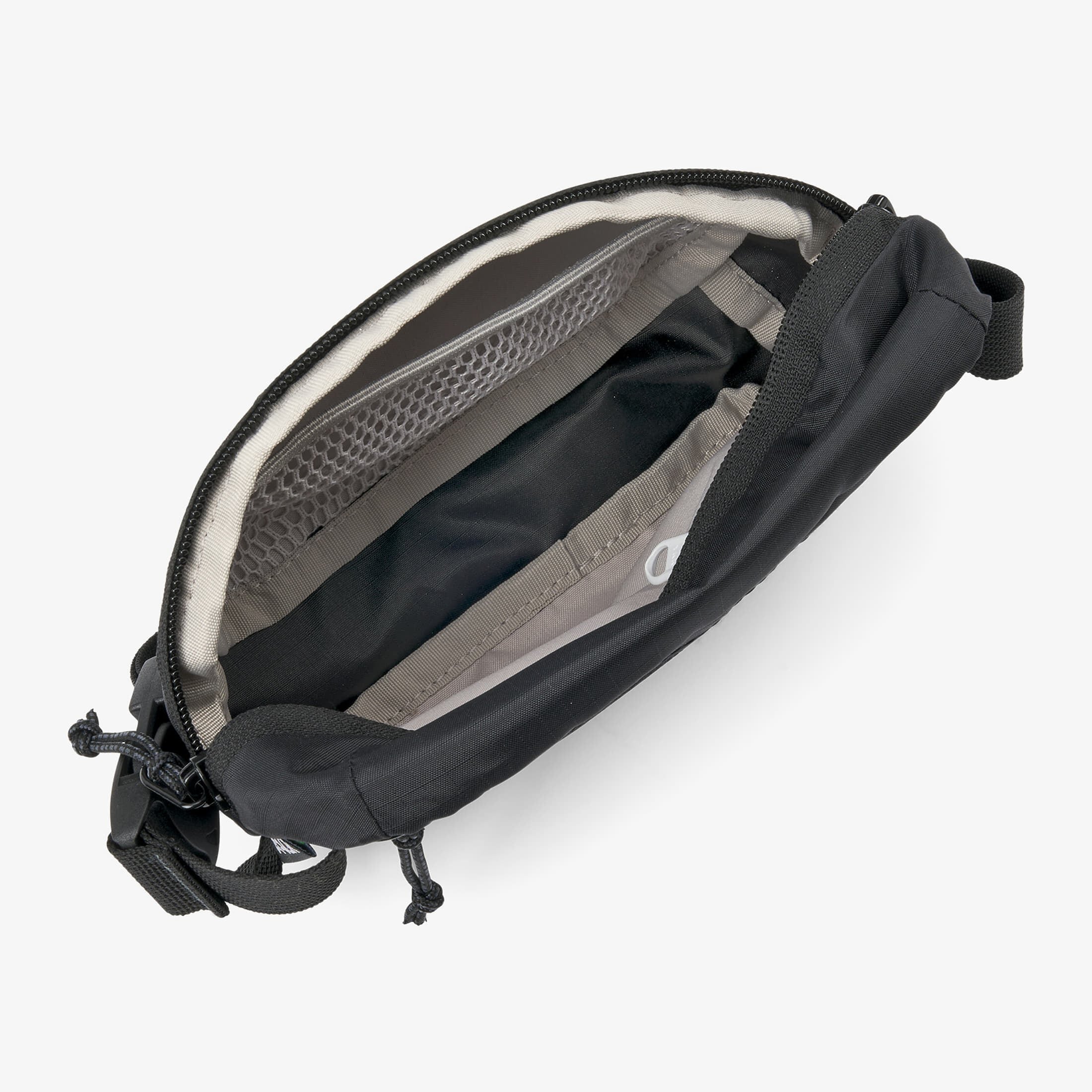 AEVOR Чанта Hip Bag Move Ripstop Black 15 l