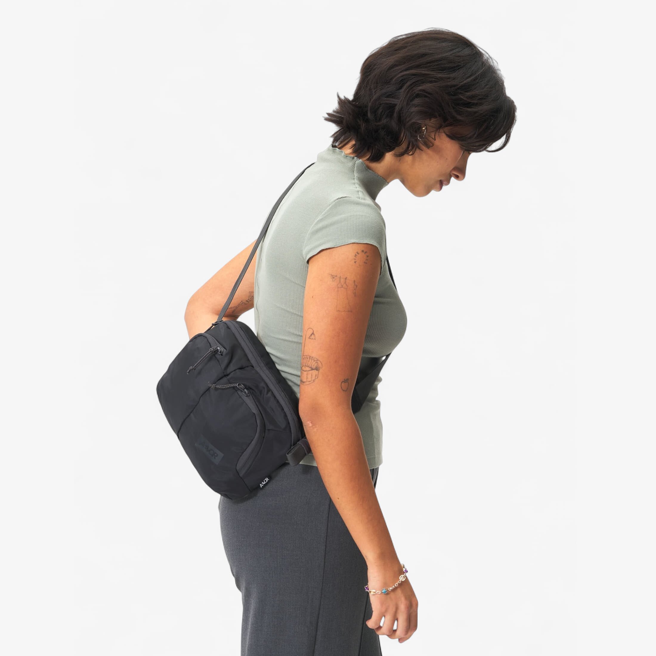 AEVOR Чанта Sacoche Bag Ripstop Charcoal Black