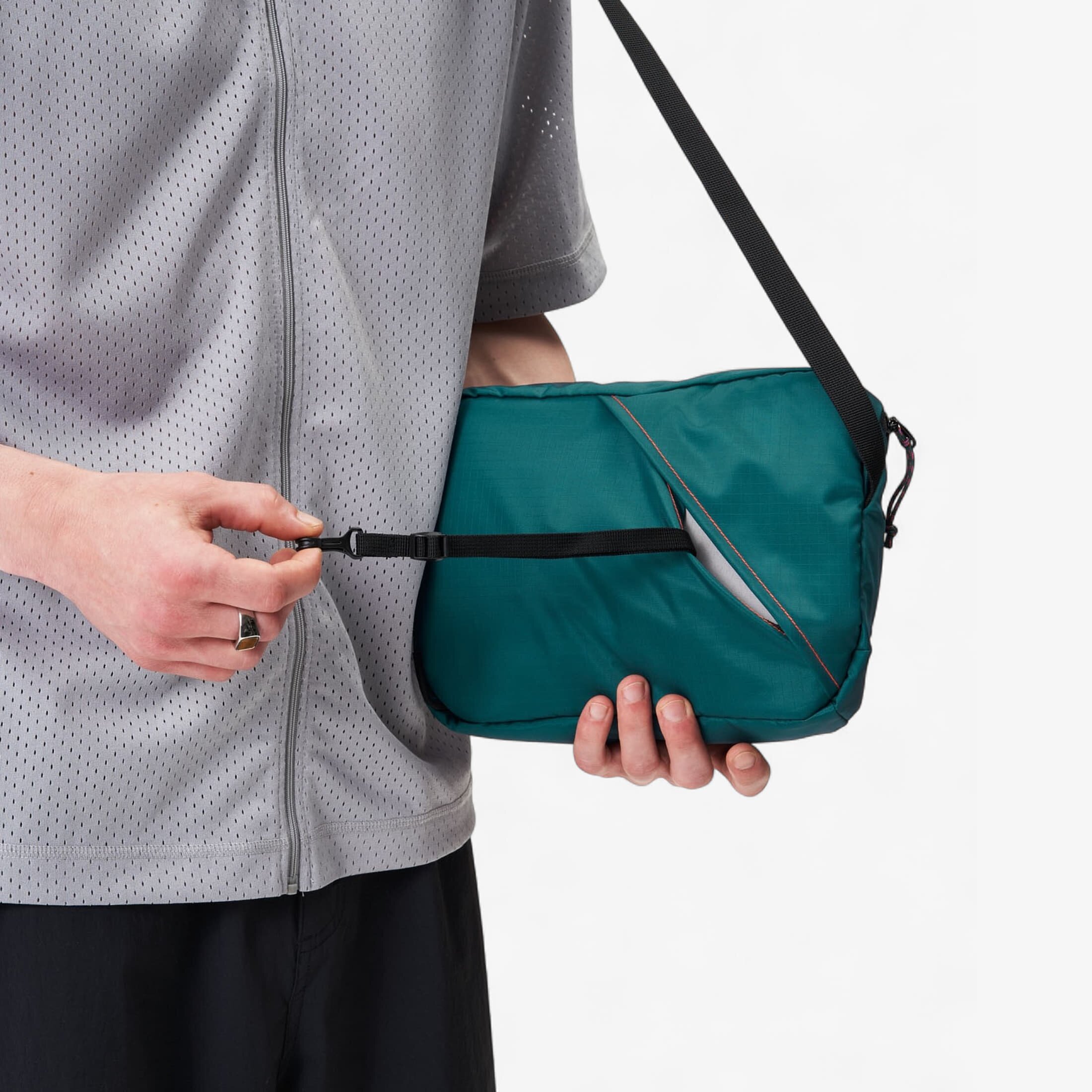 AEVOR Чанта Sacoche Bag Ripstop Evergreen