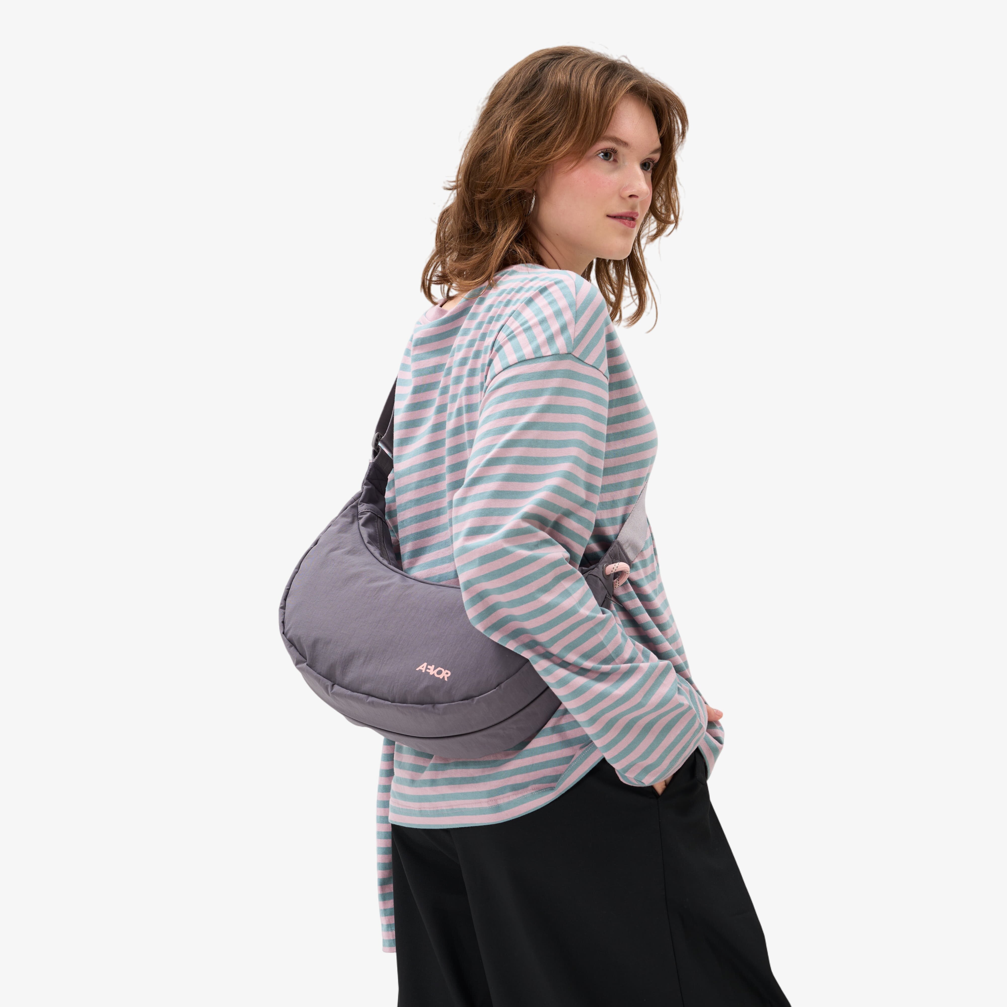 AEVOR Чанта Sling Bag Grey 09 l
