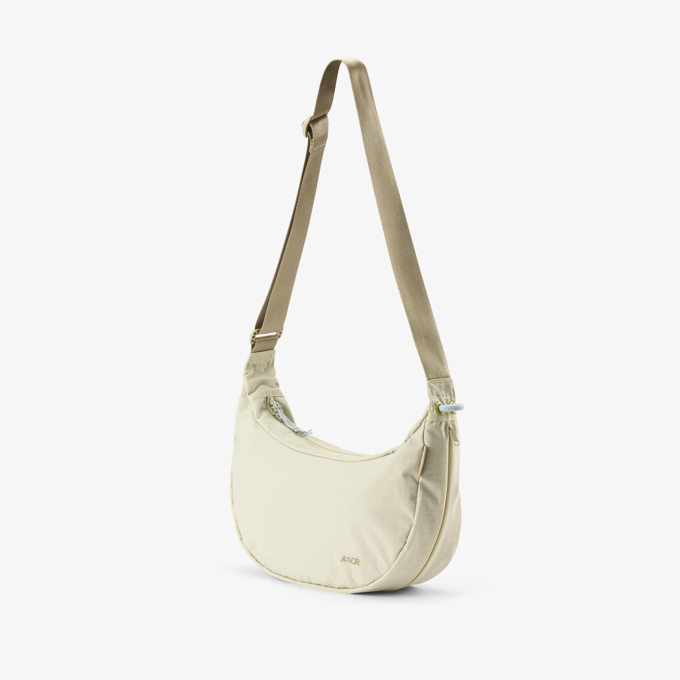 AEVOR Чанта Sling Bag Off-White 09 l
