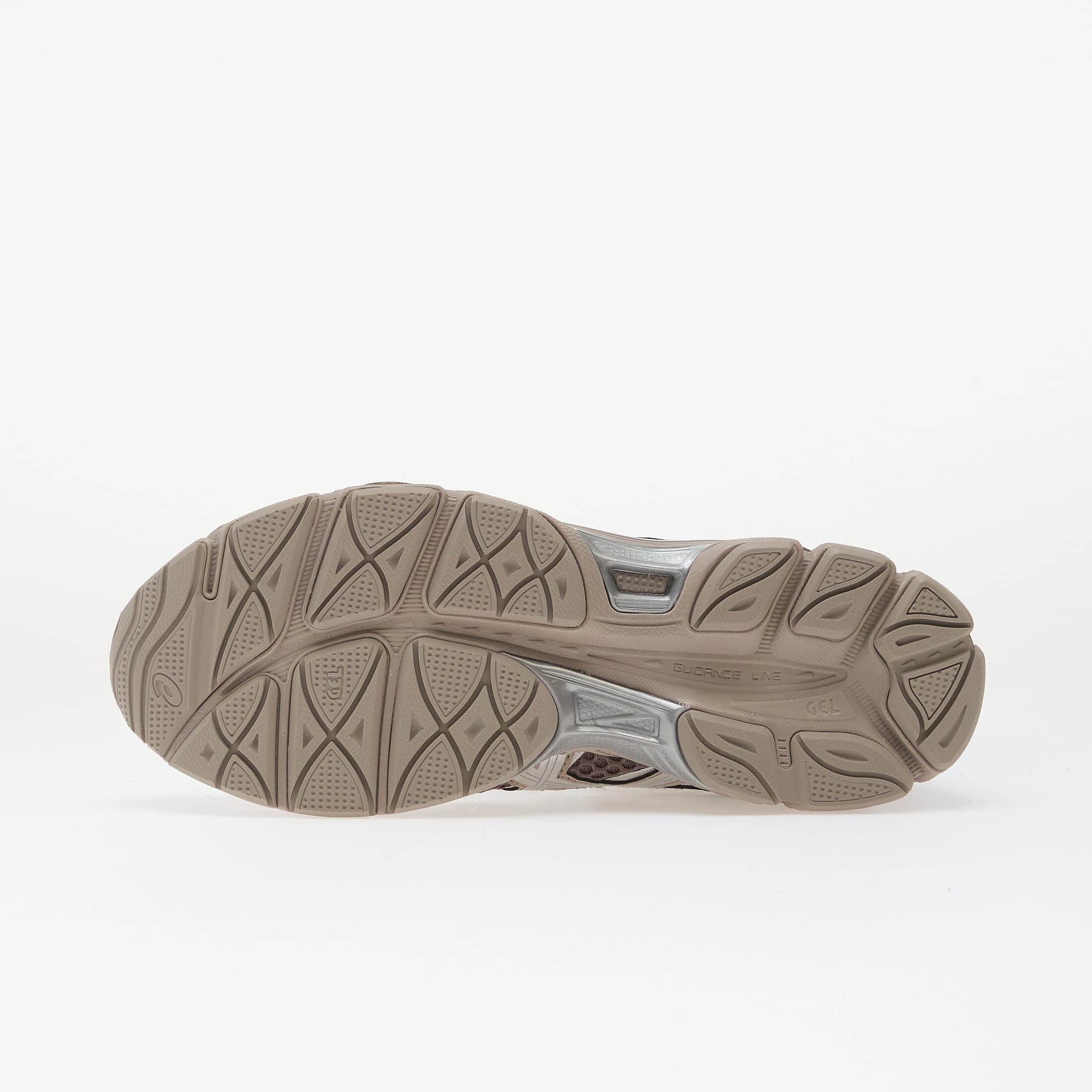 Asics Сникърси Gel-Cumulus 16