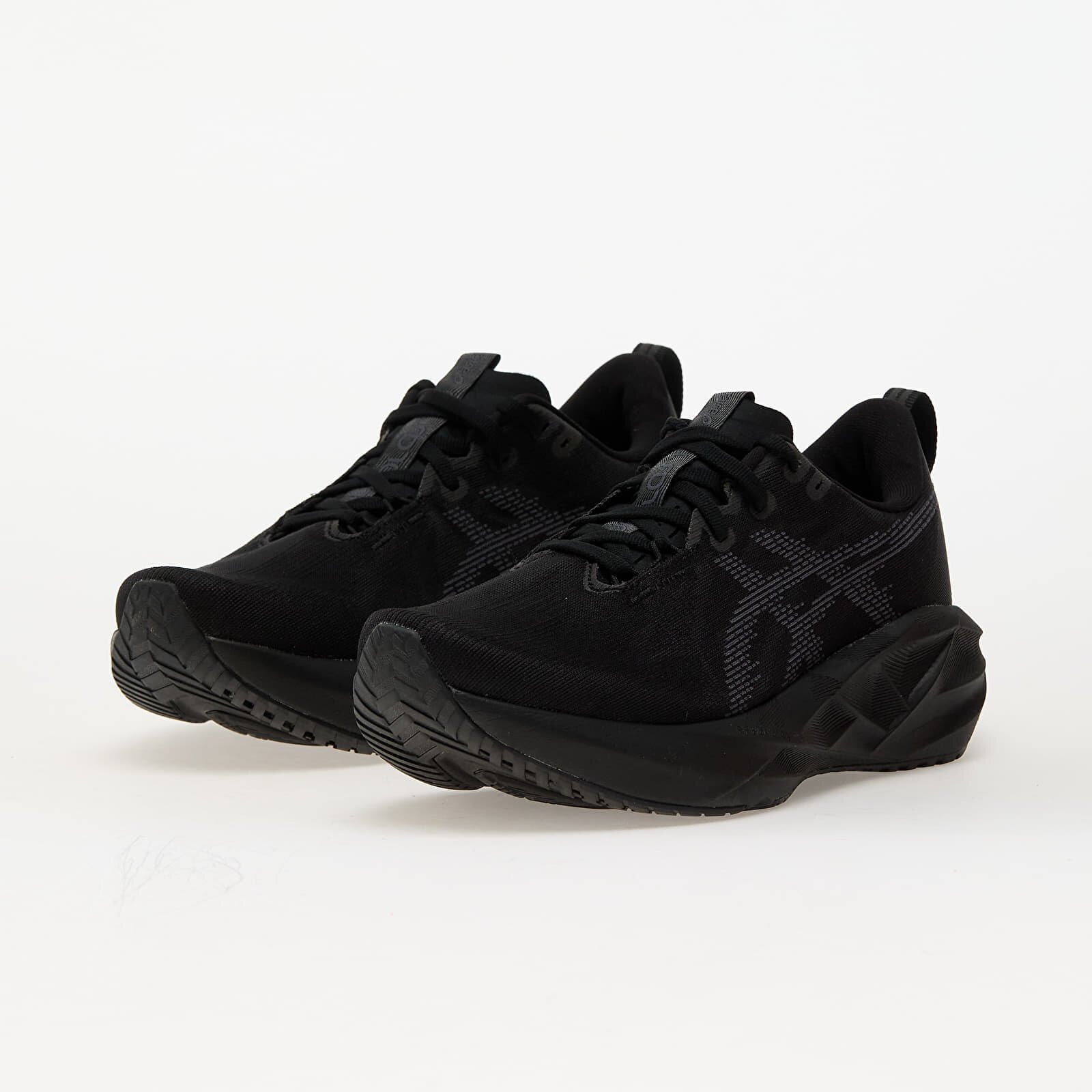Asics Сникърси Novablast 5 Black/ Carrier Grey