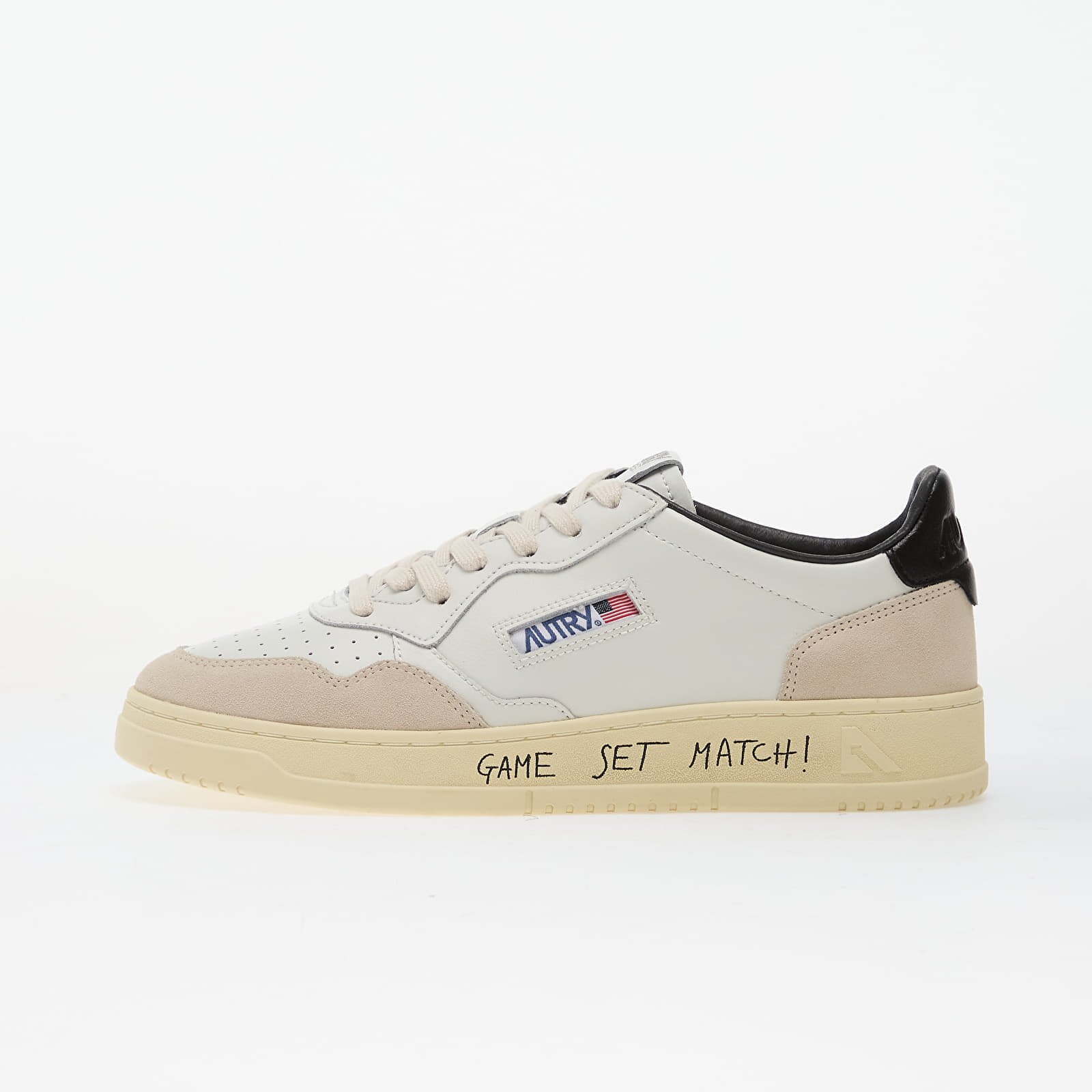 Autry Сникърси Medalist Low Man Match/ Suede White/ Black