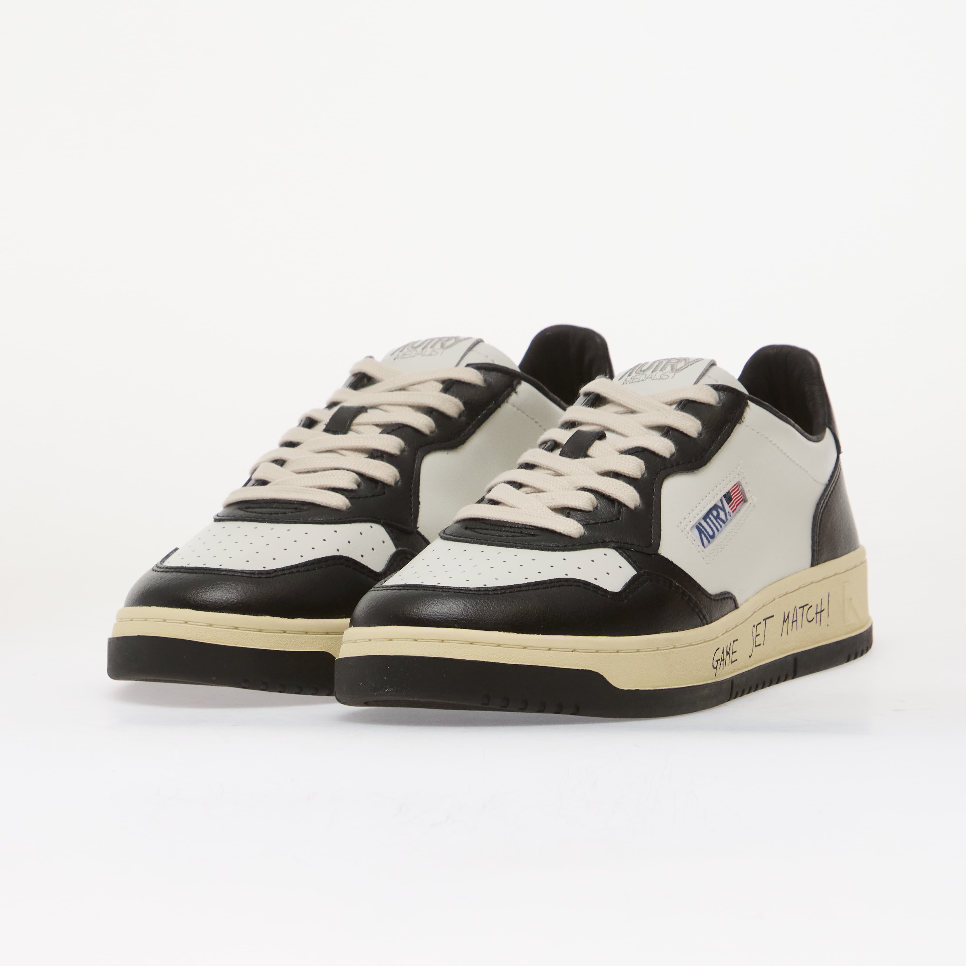 Autry Сникърси Medalist Low Man White/ Black