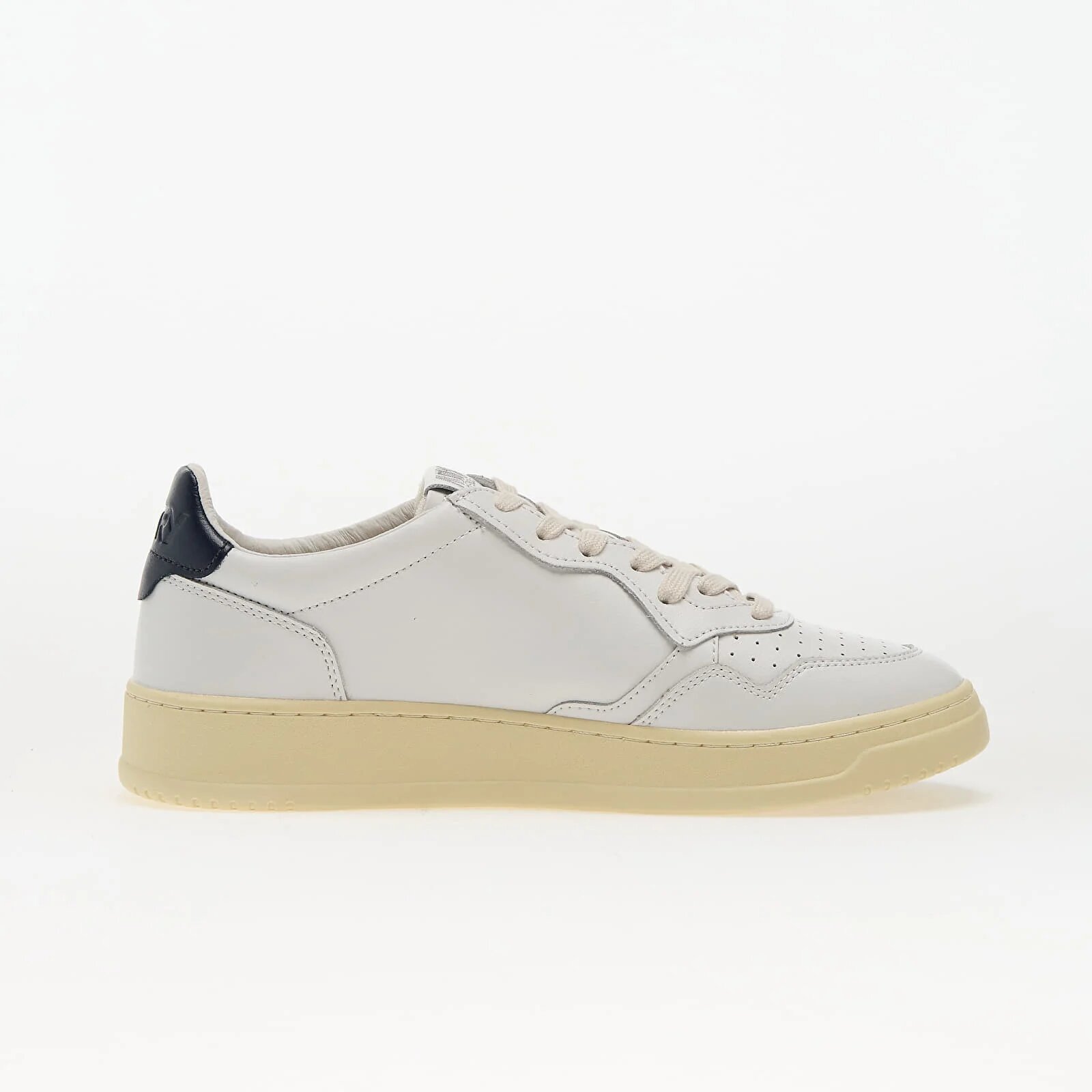 Autry Сникърси Medalist Low Man White/ Space