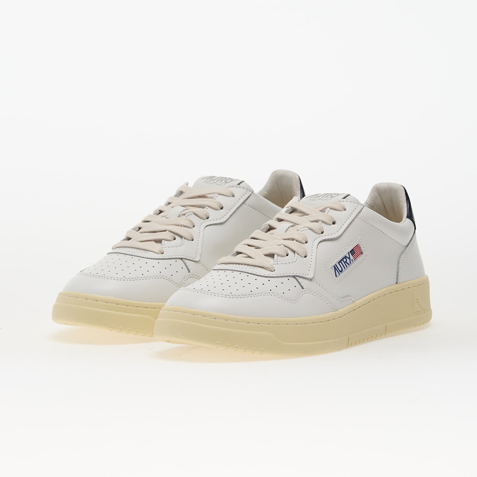 Autry Сникърси Medalist Low Man White/ Space