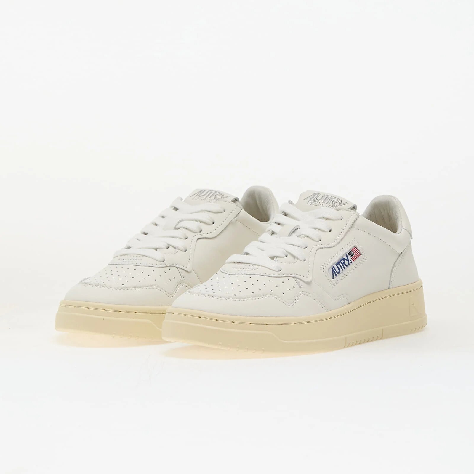 Autry Сникърси Medalist Low Wom Goat/ Goat White