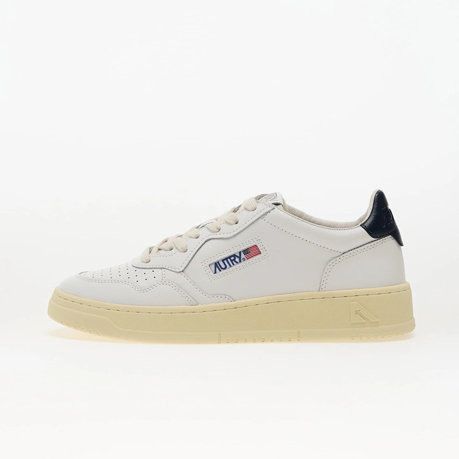 Autry Сникърси Medalist Low Wom White/ Space