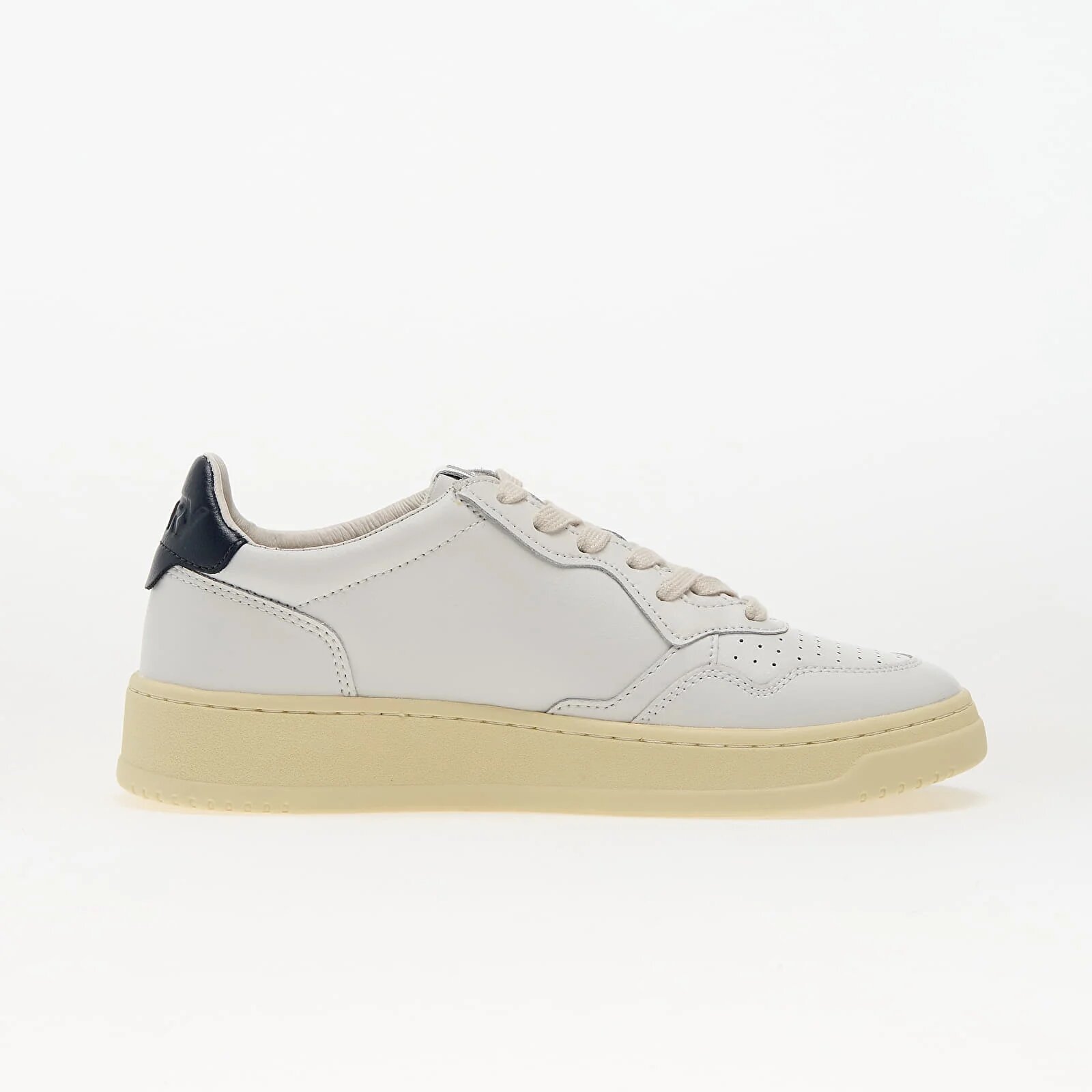 Autry Сникърси Medalist Low Wom White/ Space