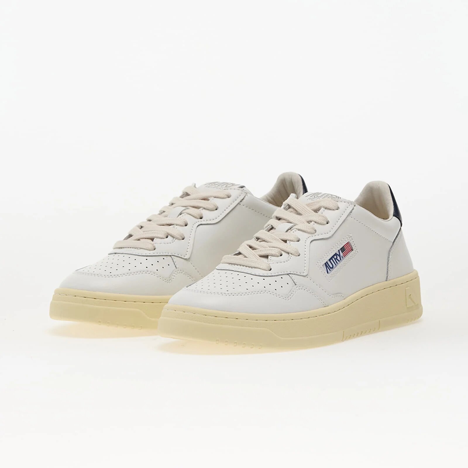 Autry Сникърси Medalist Low Wom White/ Space