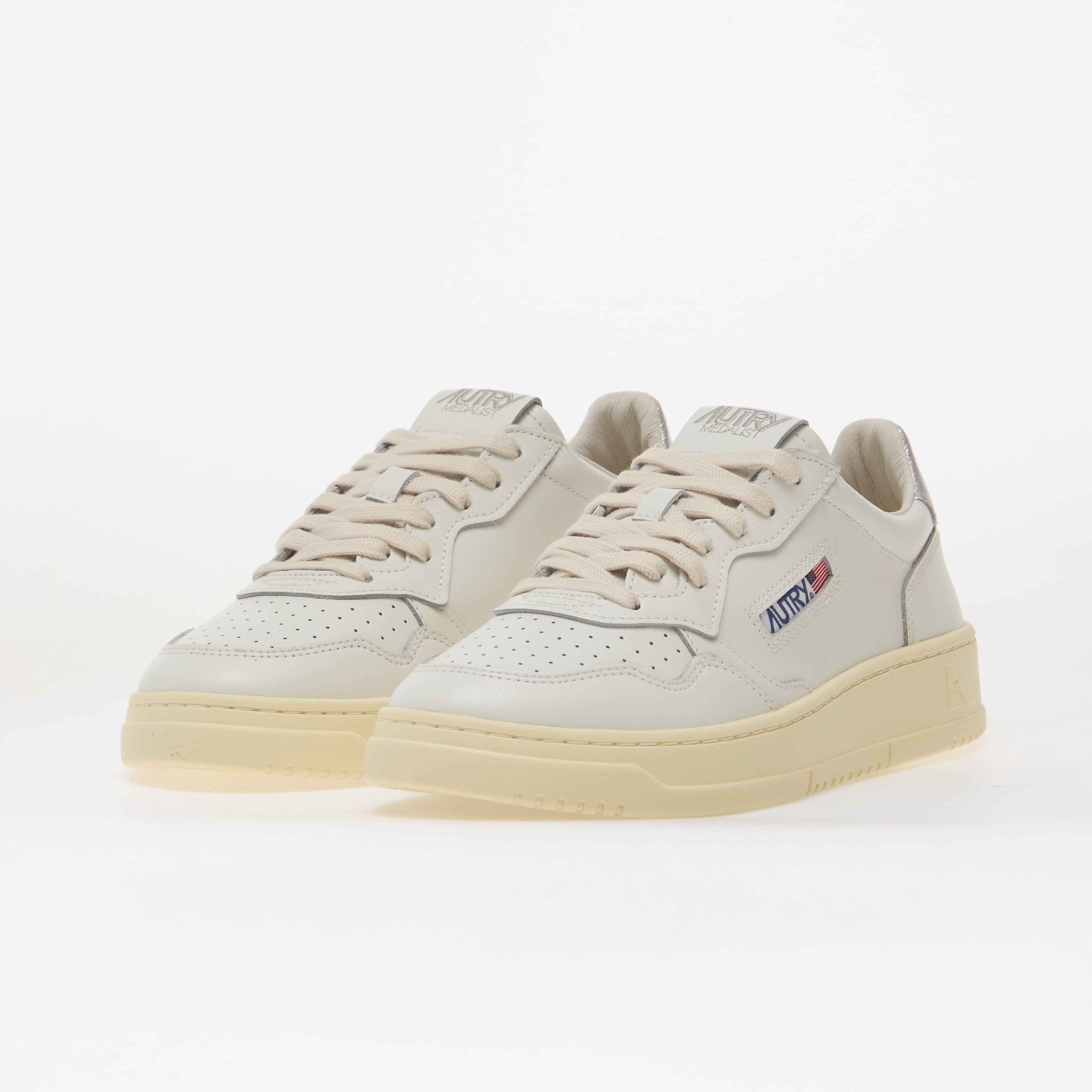 Autry Сникърси Medalist Low Woman White/ Silver