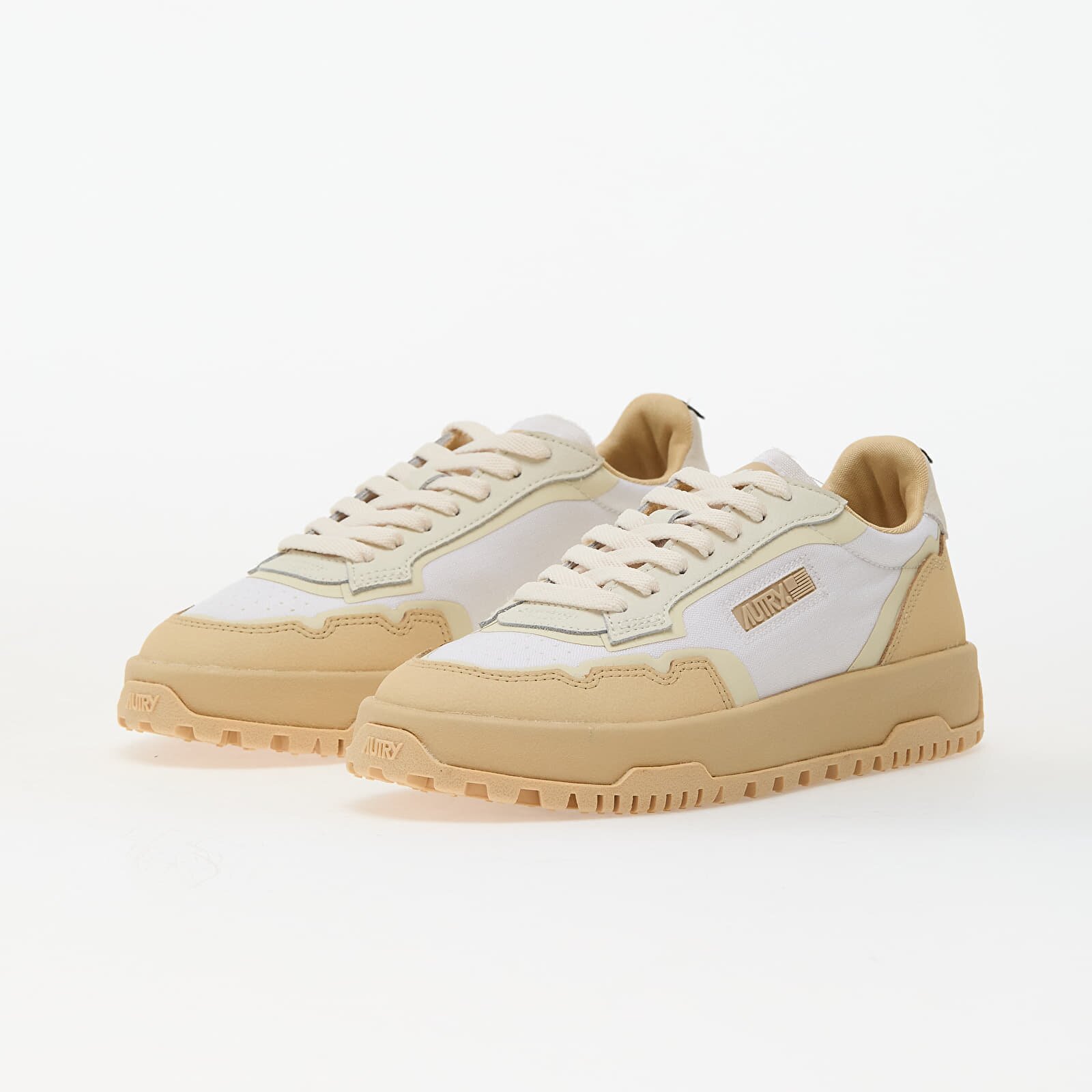 Autry Сникърси Wildpace Low Wom White/ Almond