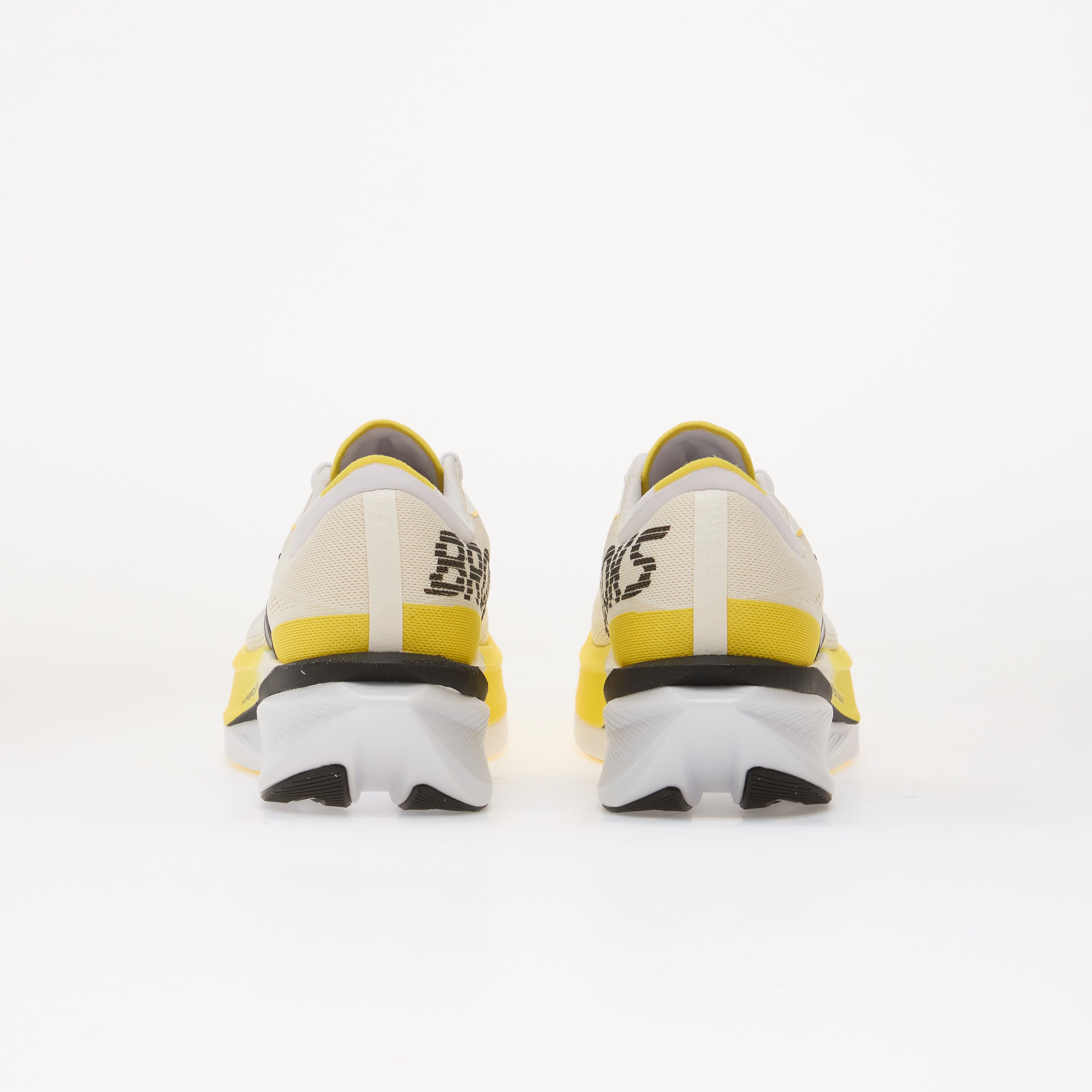Brooks Обувки Hyperion Max 4 M ?