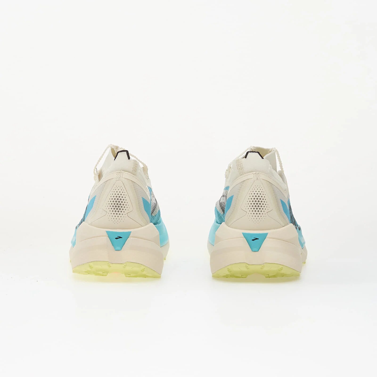 Brooks Сникърси Cascadia Elite Star White/ Bluefish/ Black
