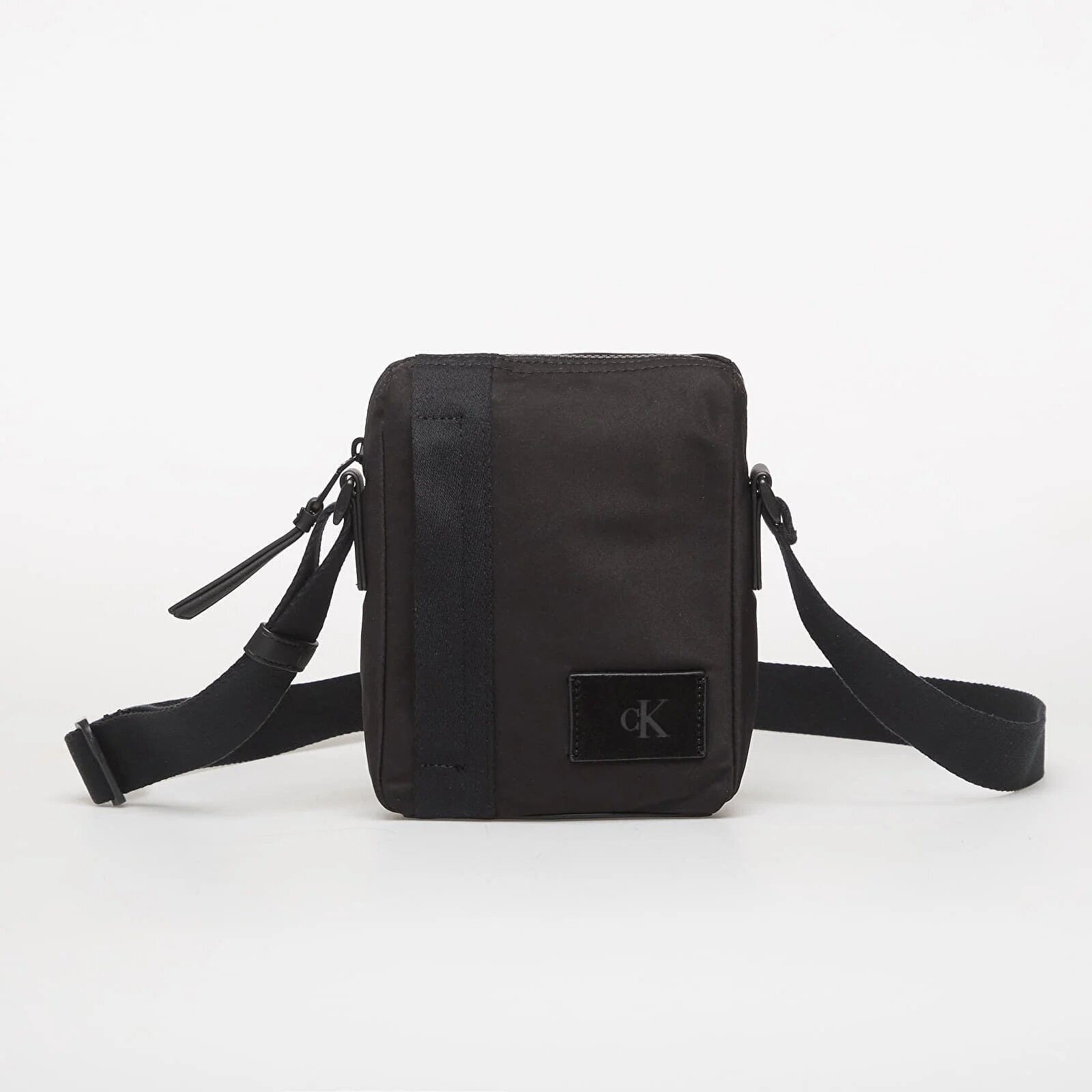 Calvin Klein Чанта Canvas Mix Reporter Black