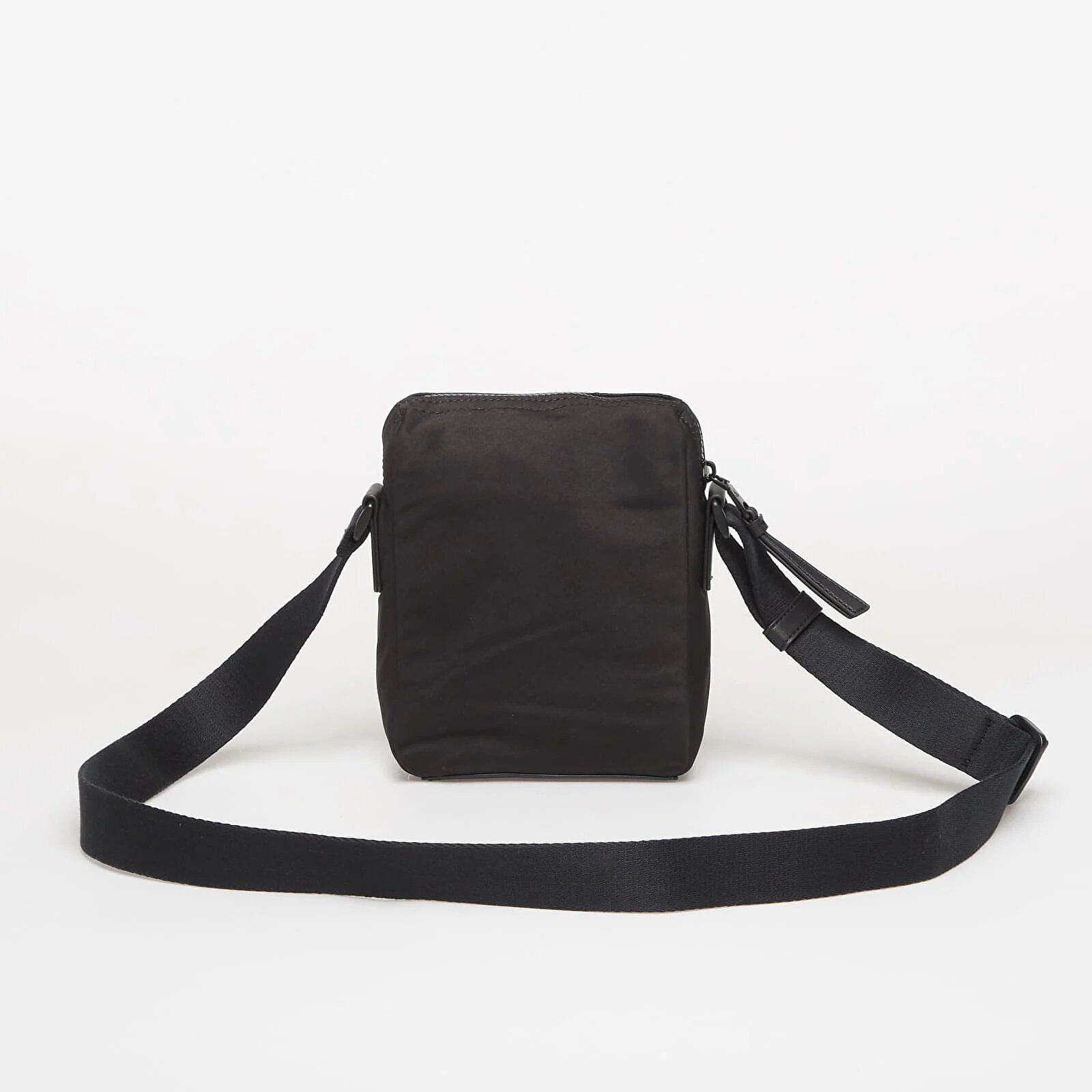 Calvin Klein Чанта Canvas Mix Reporter Black