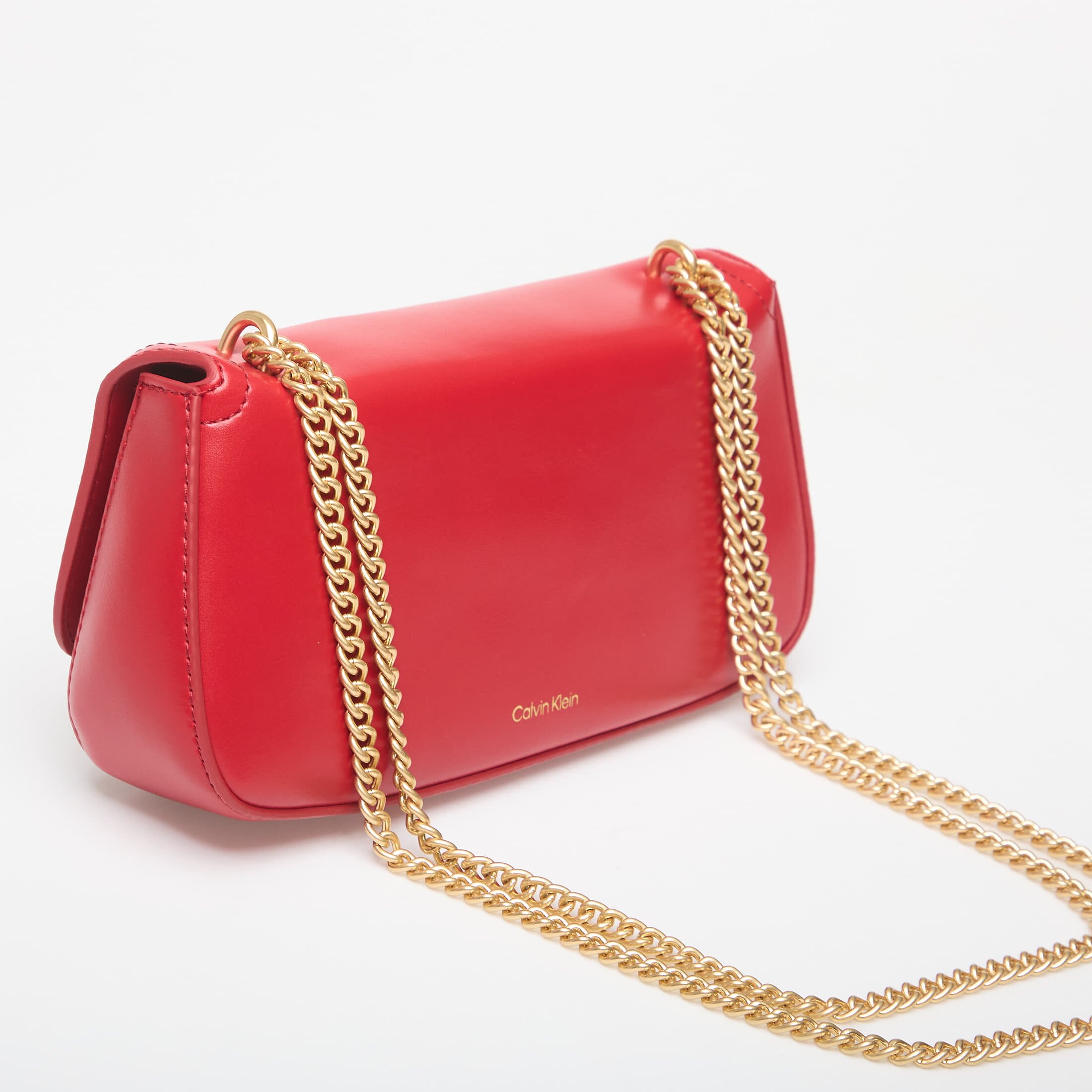 Calvin Klein Чанта Ck Convertible Chain Small Bag Bordeaux Wine