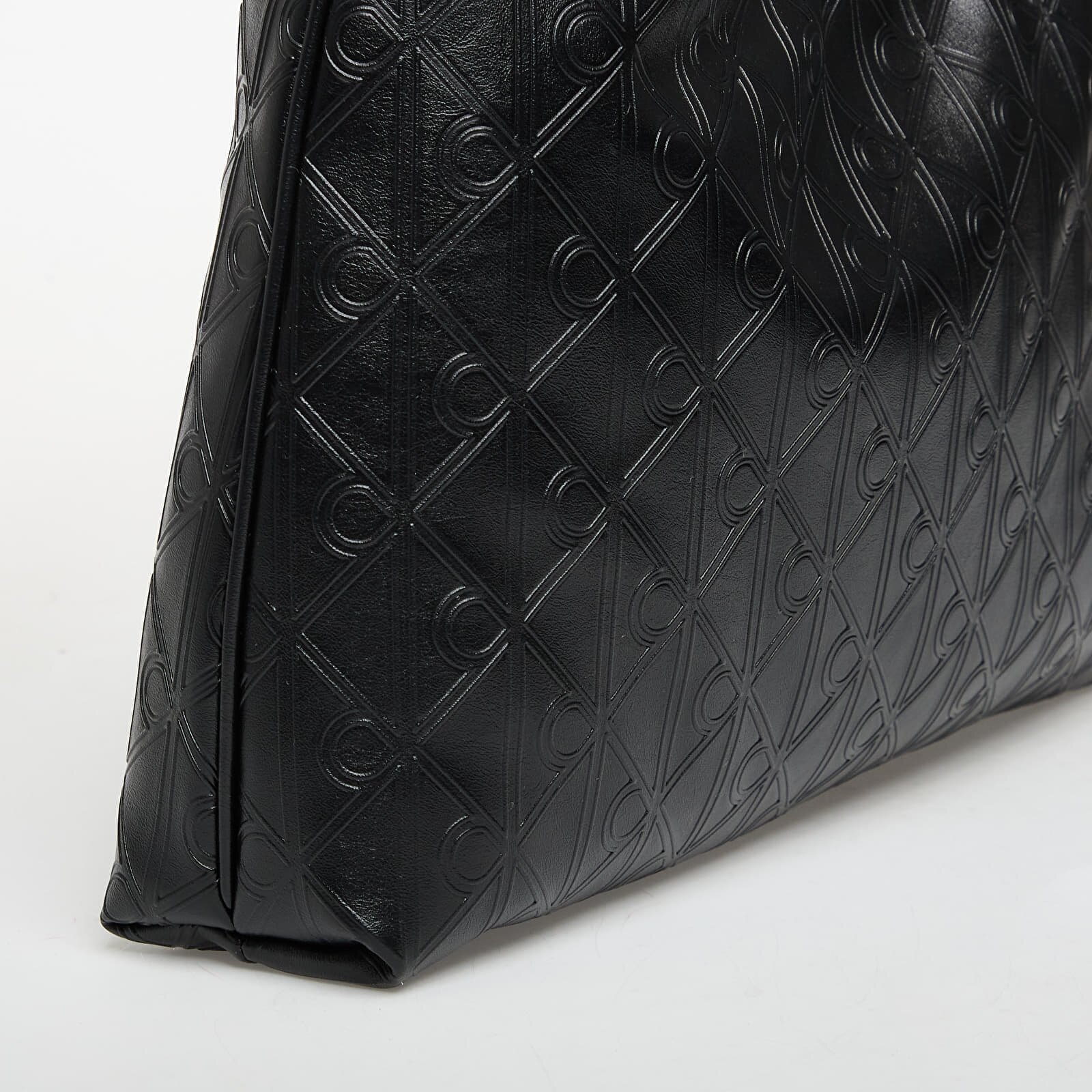 Calvin Klein Чанта Emblem Aop Puffer Lg Shoulder Bag Black