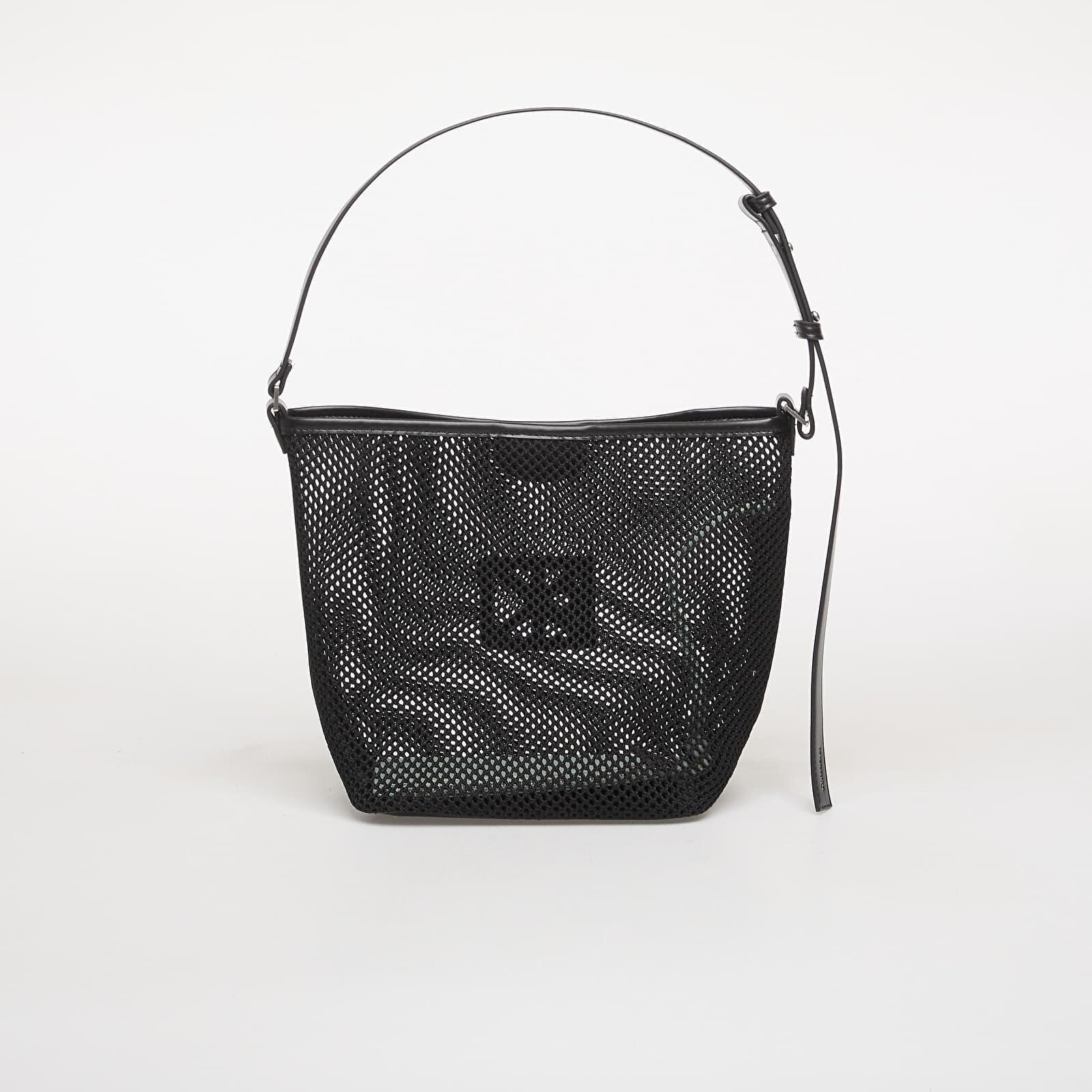 Calvin Klein Чанта Emblem Mesh Bucket Black