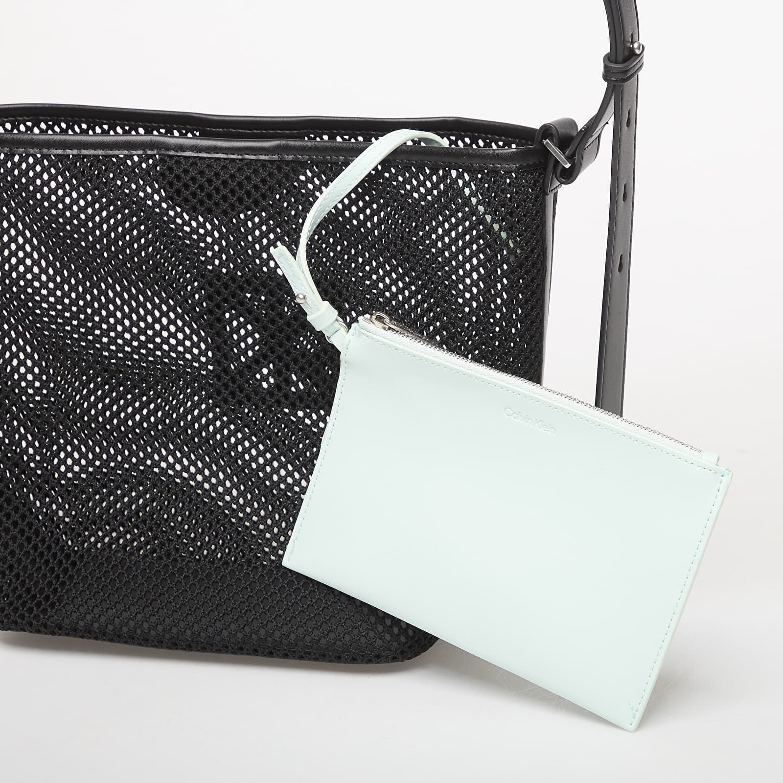 Calvin Klein Чанта Emblem Mesh Bucket Black