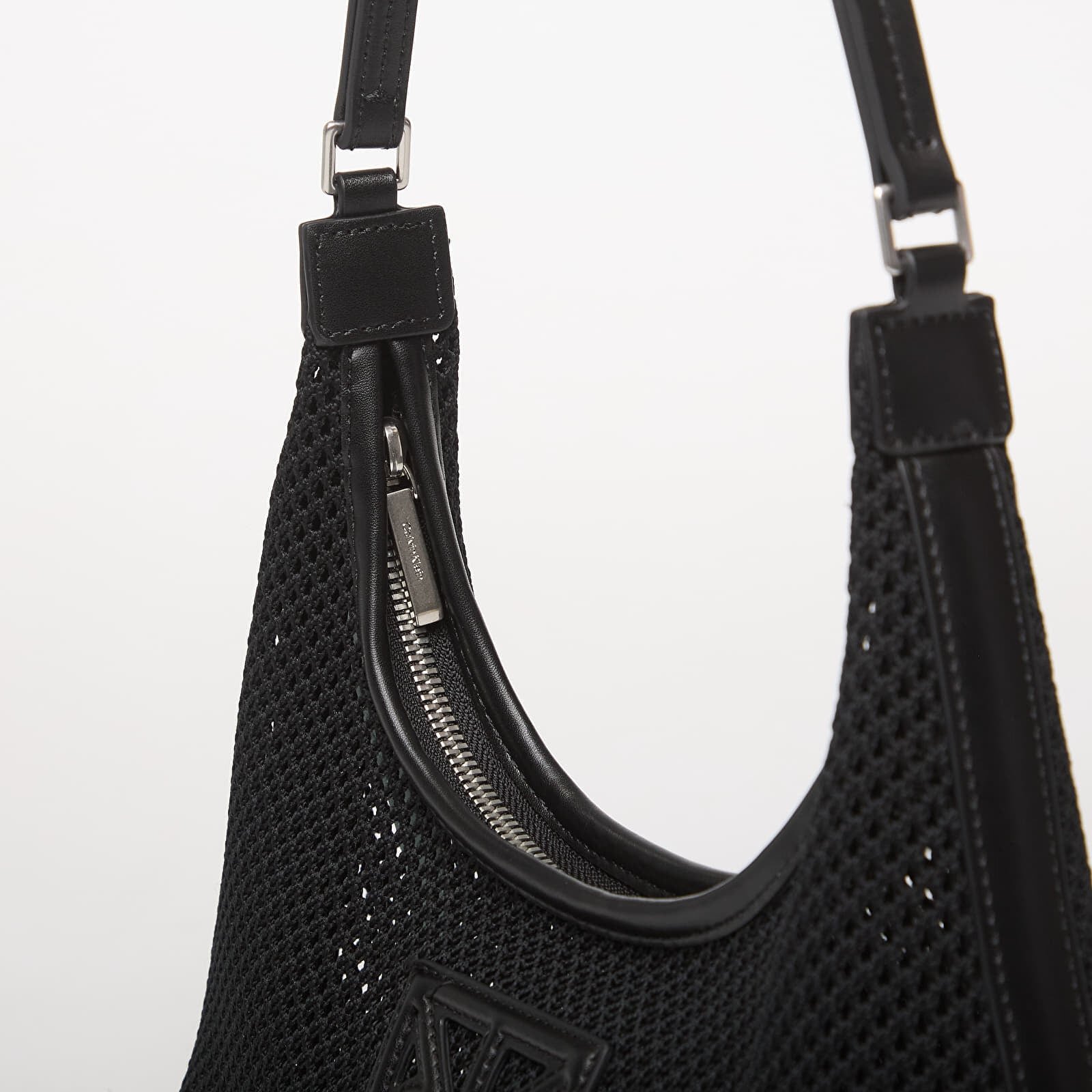 Calvin Klein Чанта Emblem Mesh Shoulder Bag Black