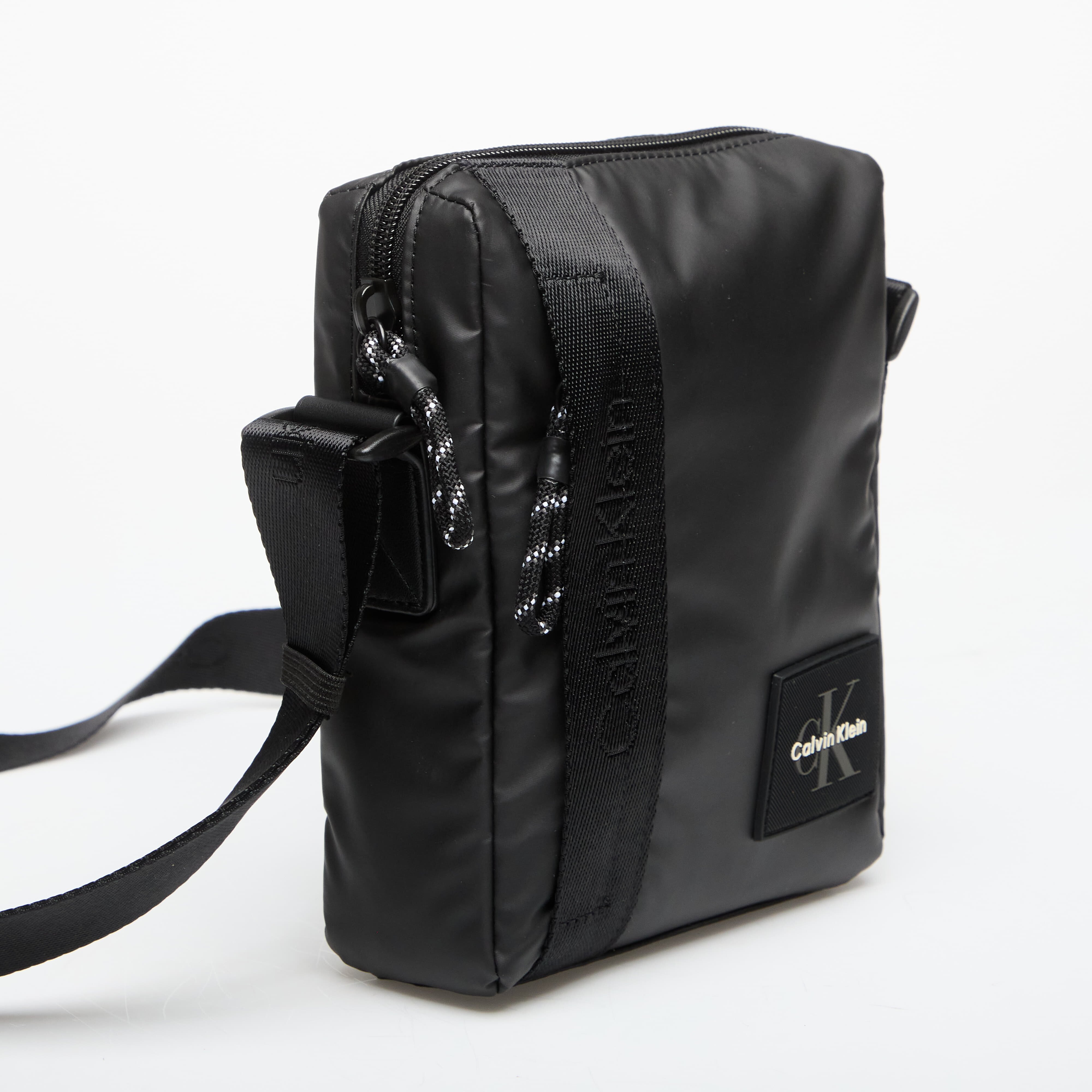 Calvin Klein Чанта Rubberized Reporter Black