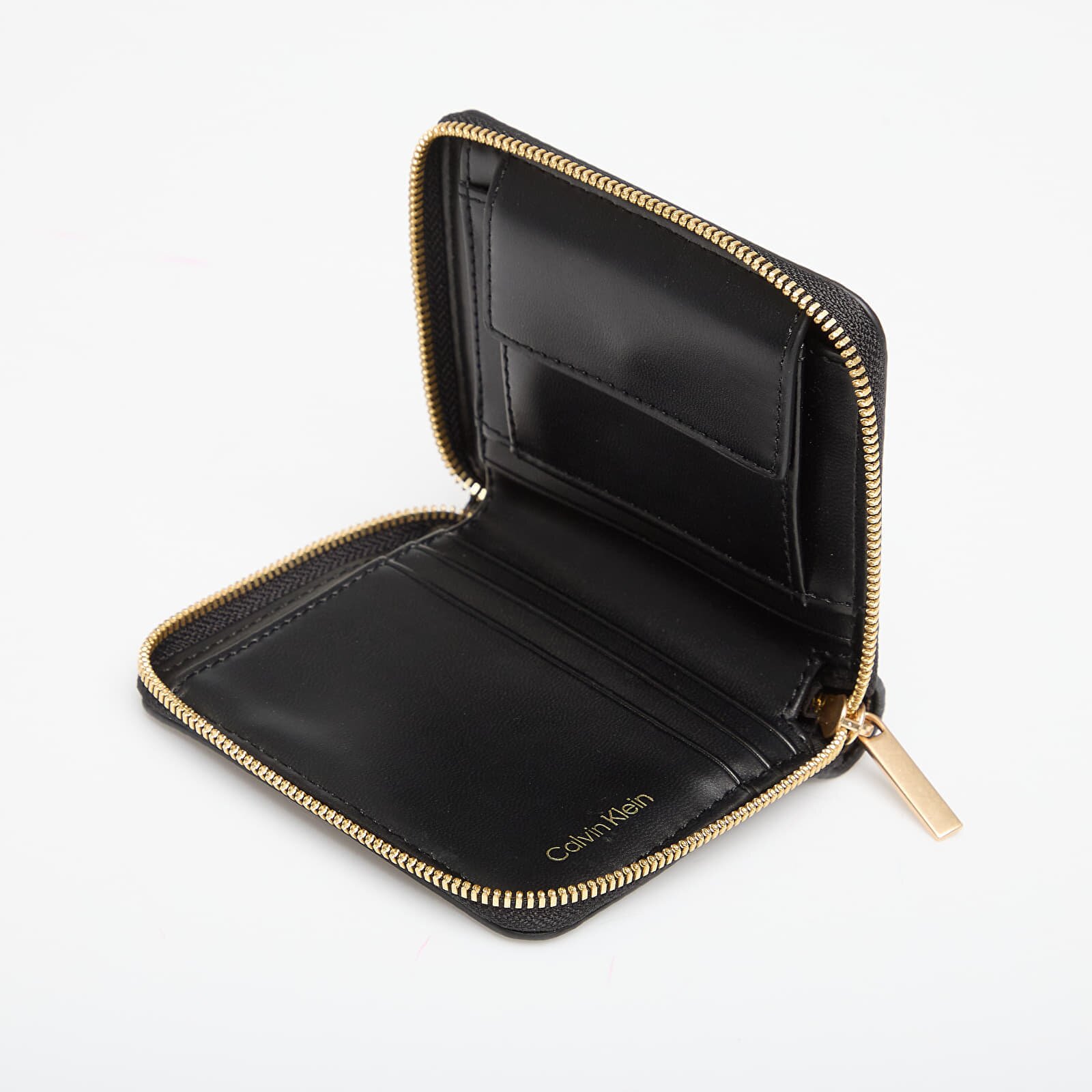 Calvin Klein Портфейл Emblem Aop Square Zip Around Black