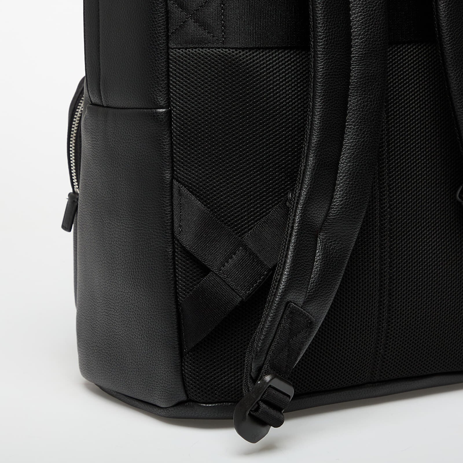 Calvin Klein Раница Raised Round Backpack Black