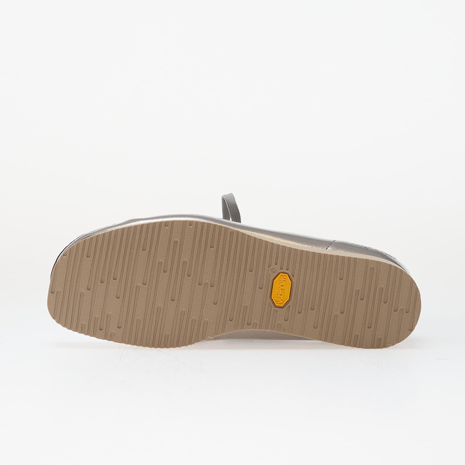 Clarks Originals Обувки Wallabee 2604 Silver Patent