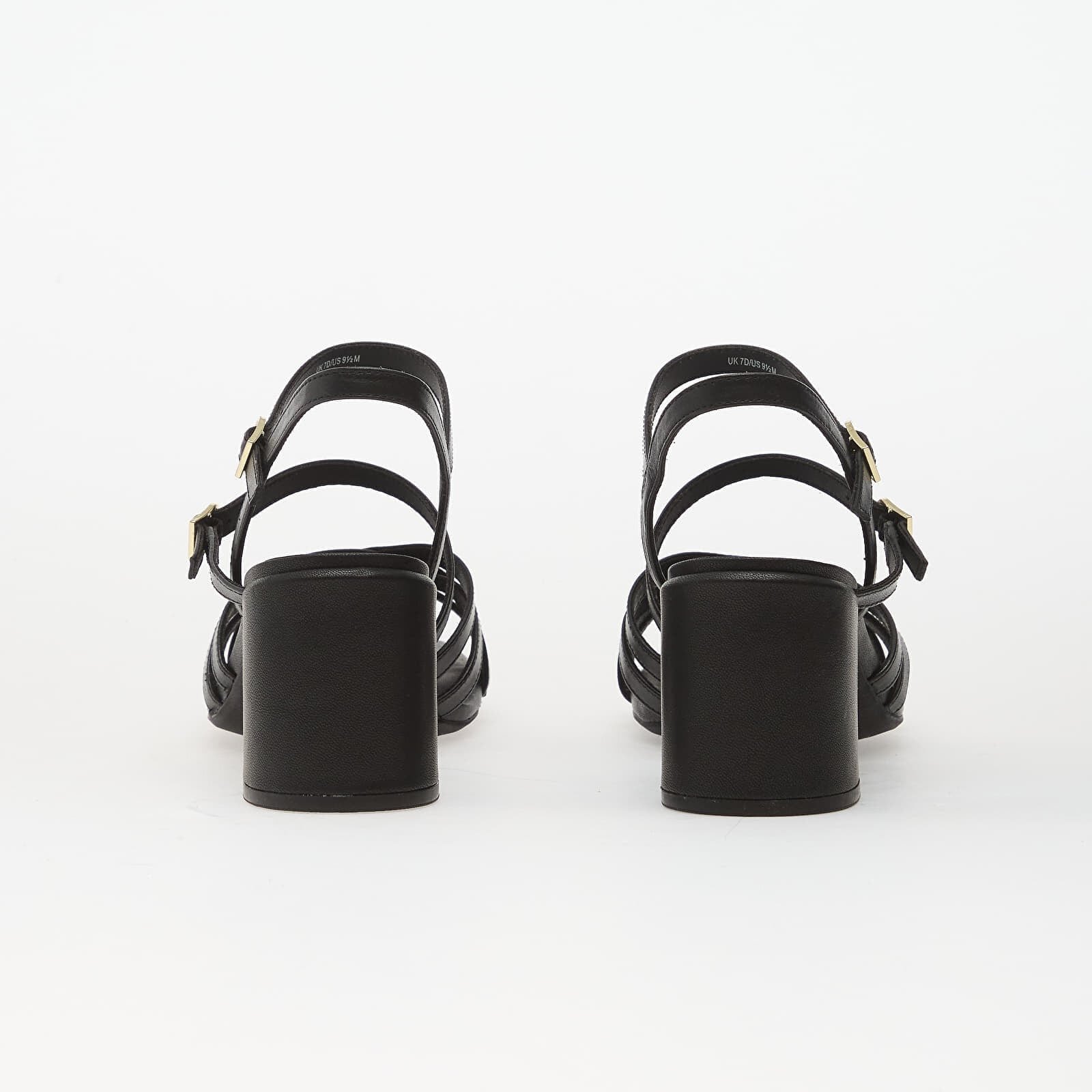 Clarks Сникърси Ezoria Strap Black Leather