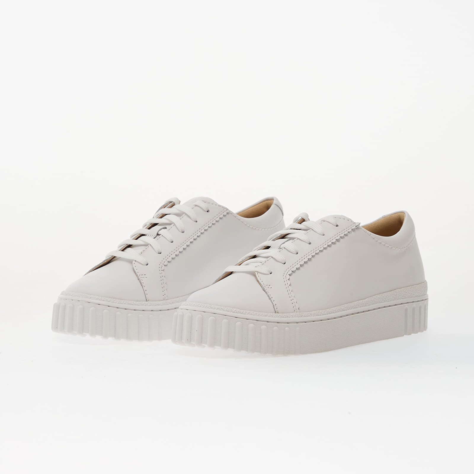 Clarks Сникърси Mayhill Walk White Leather