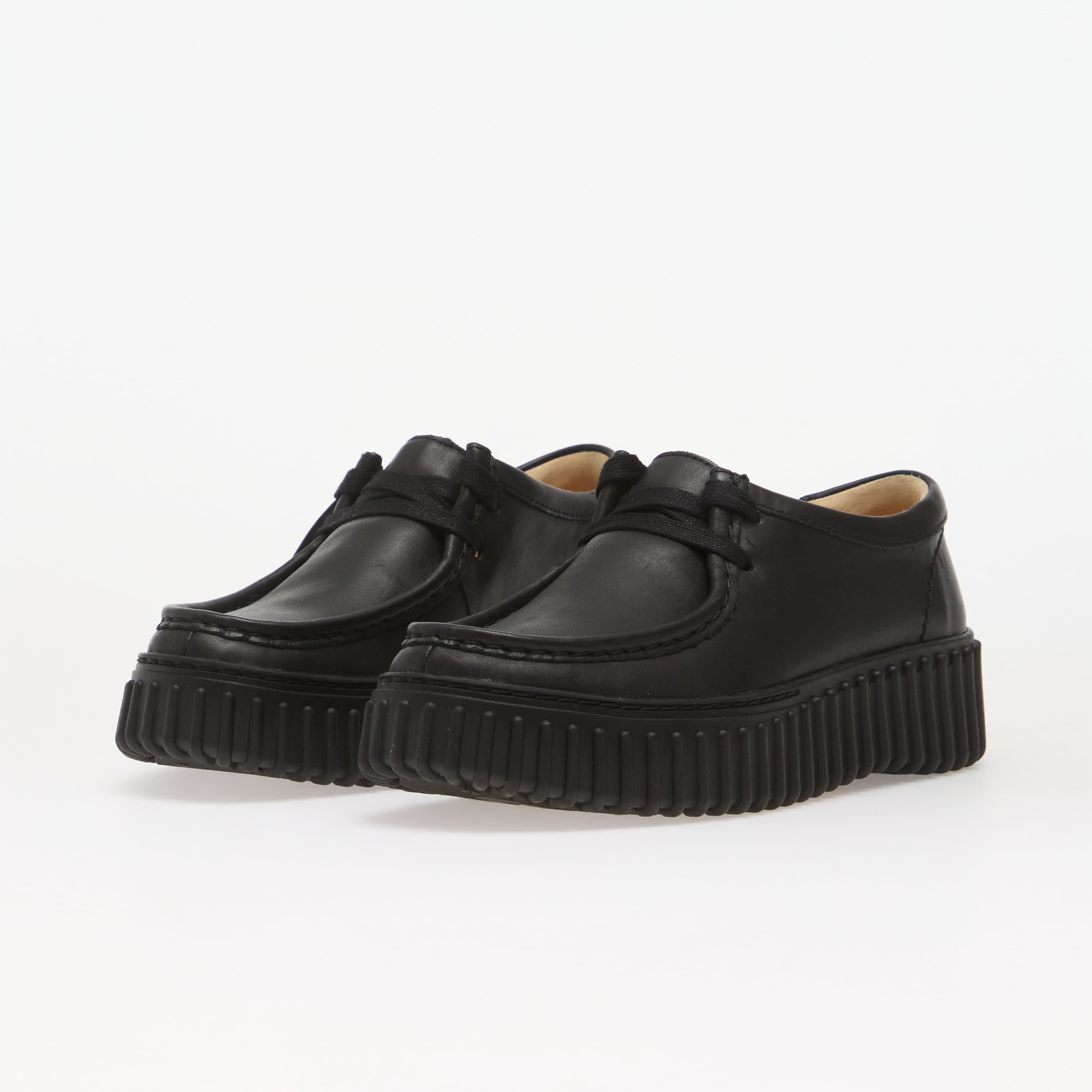 Clarks Torhill Bee Leather Black