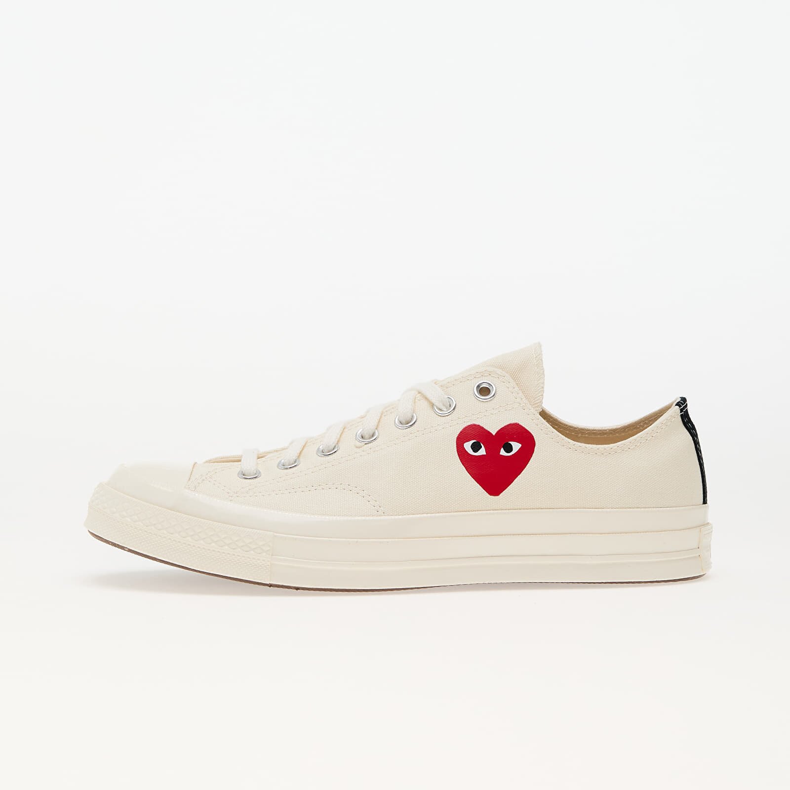 Comme des Garçons PLAY Сникърси Converse x Chuck 70 OX Milk/ Black/ Red