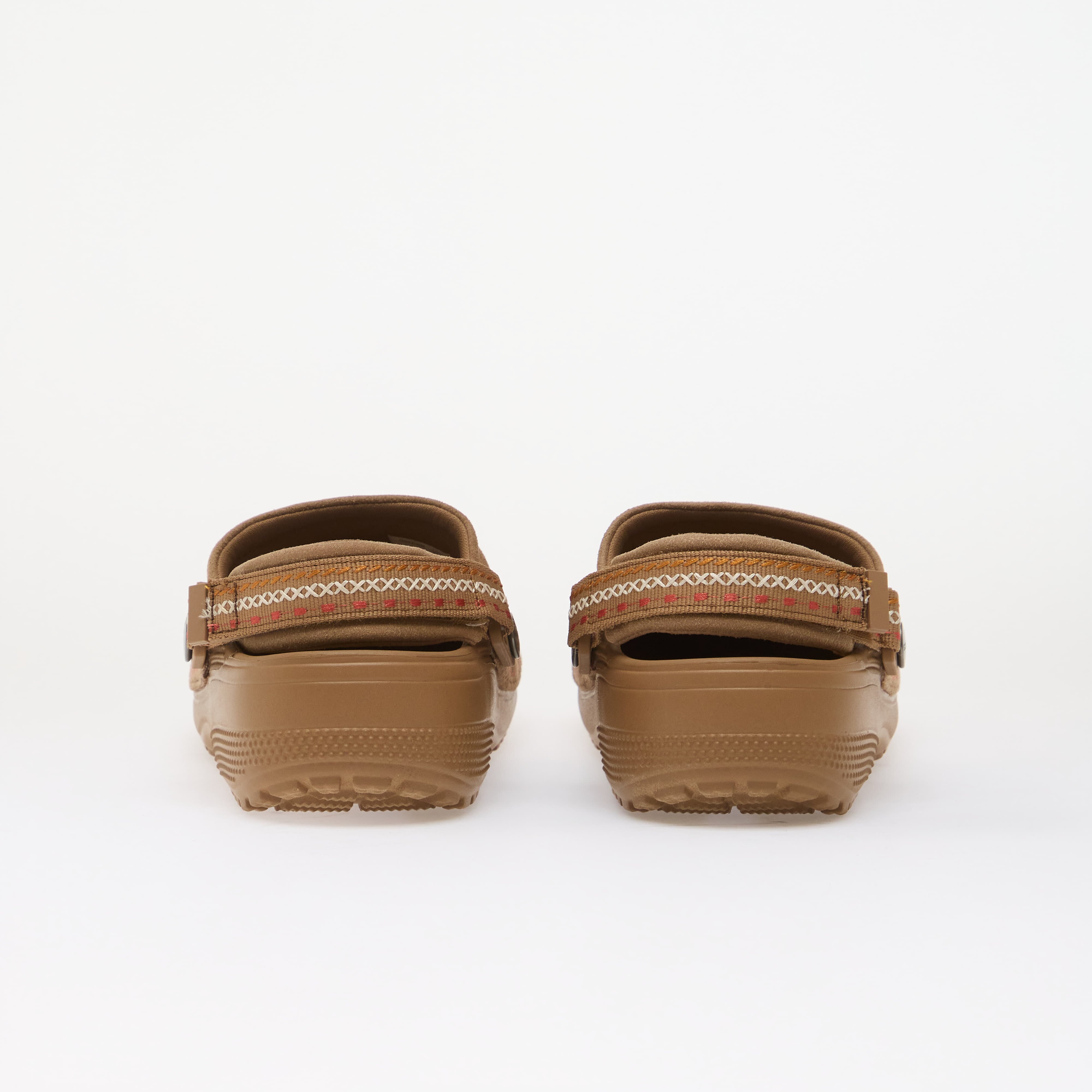 Crocs Обувки Classic Crafted Vegan Suede Stitch Sepia