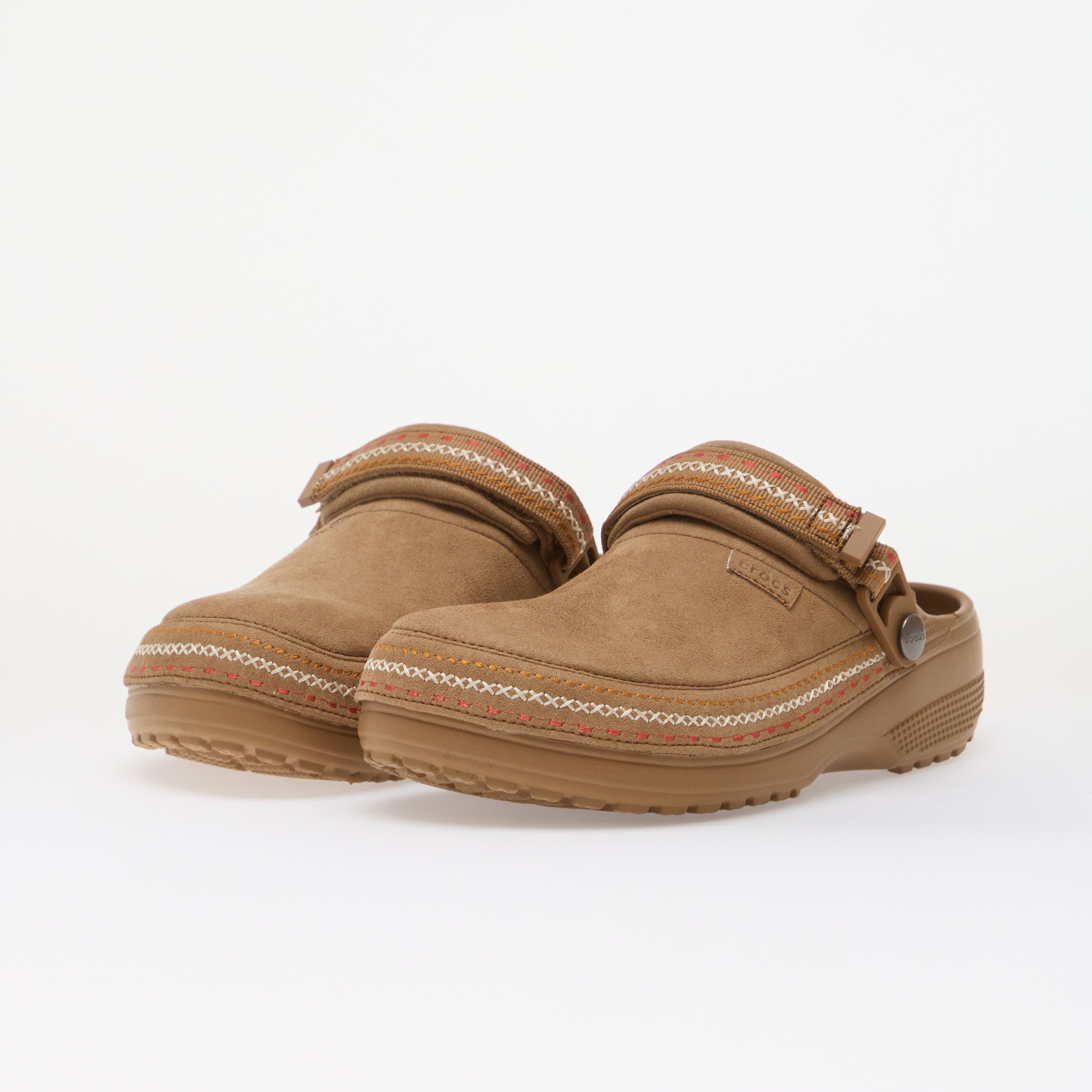 Crocs Обувки Classic Crafted Vegan Suede Stitch Sepia