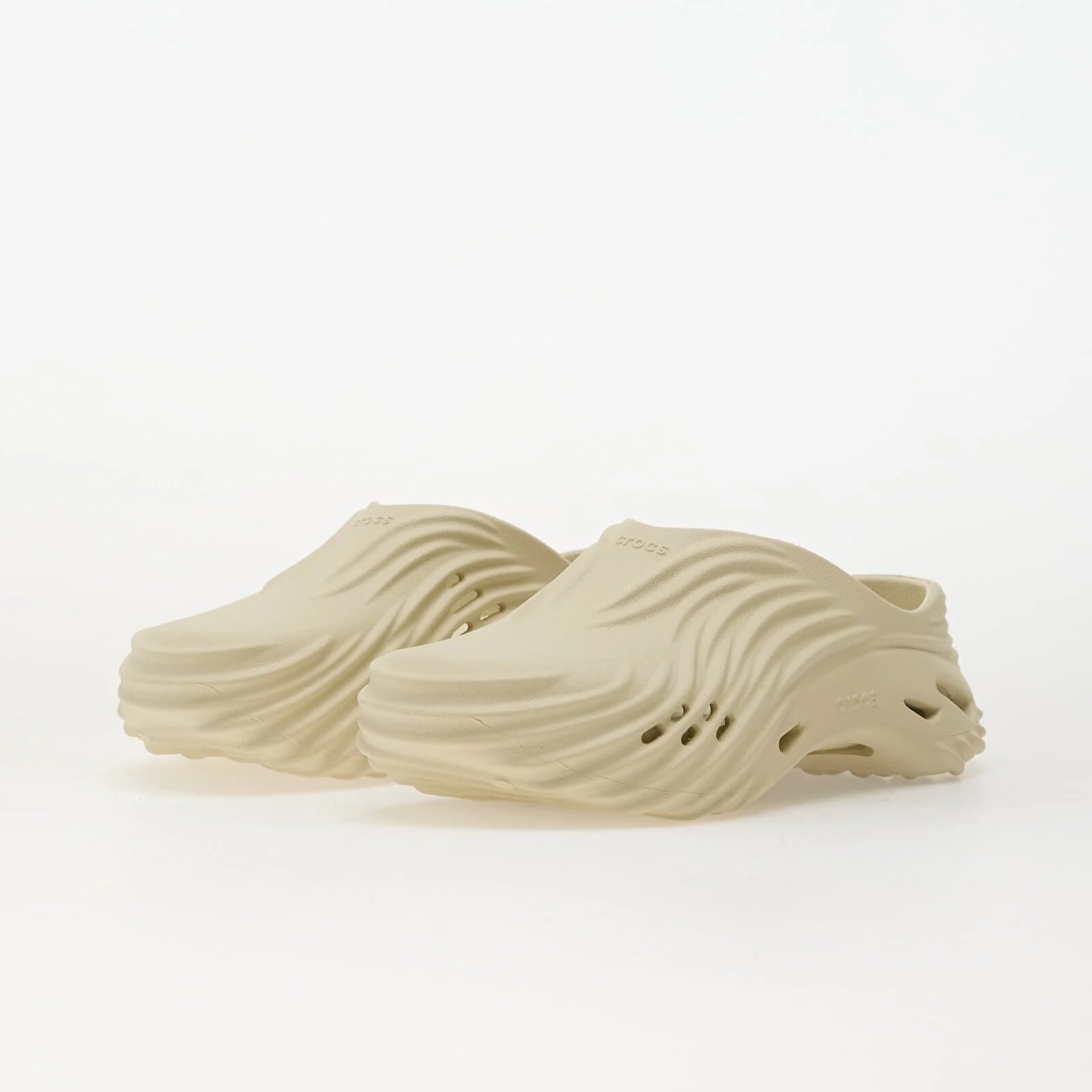 Crocs Обувки Echo Wave Bone