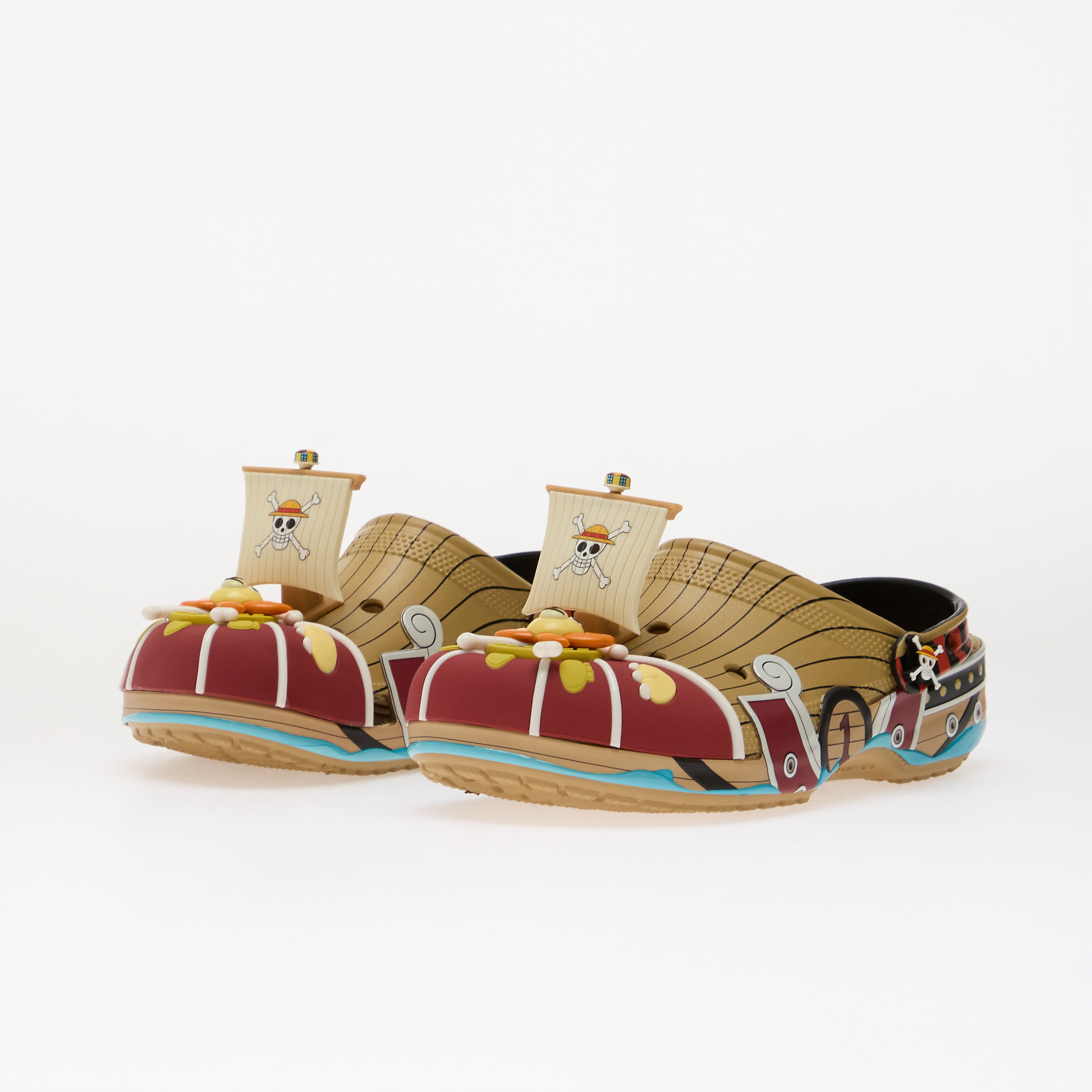 Crocs Обувки x One Piece Thousand Sunny Classic Clog Multi
