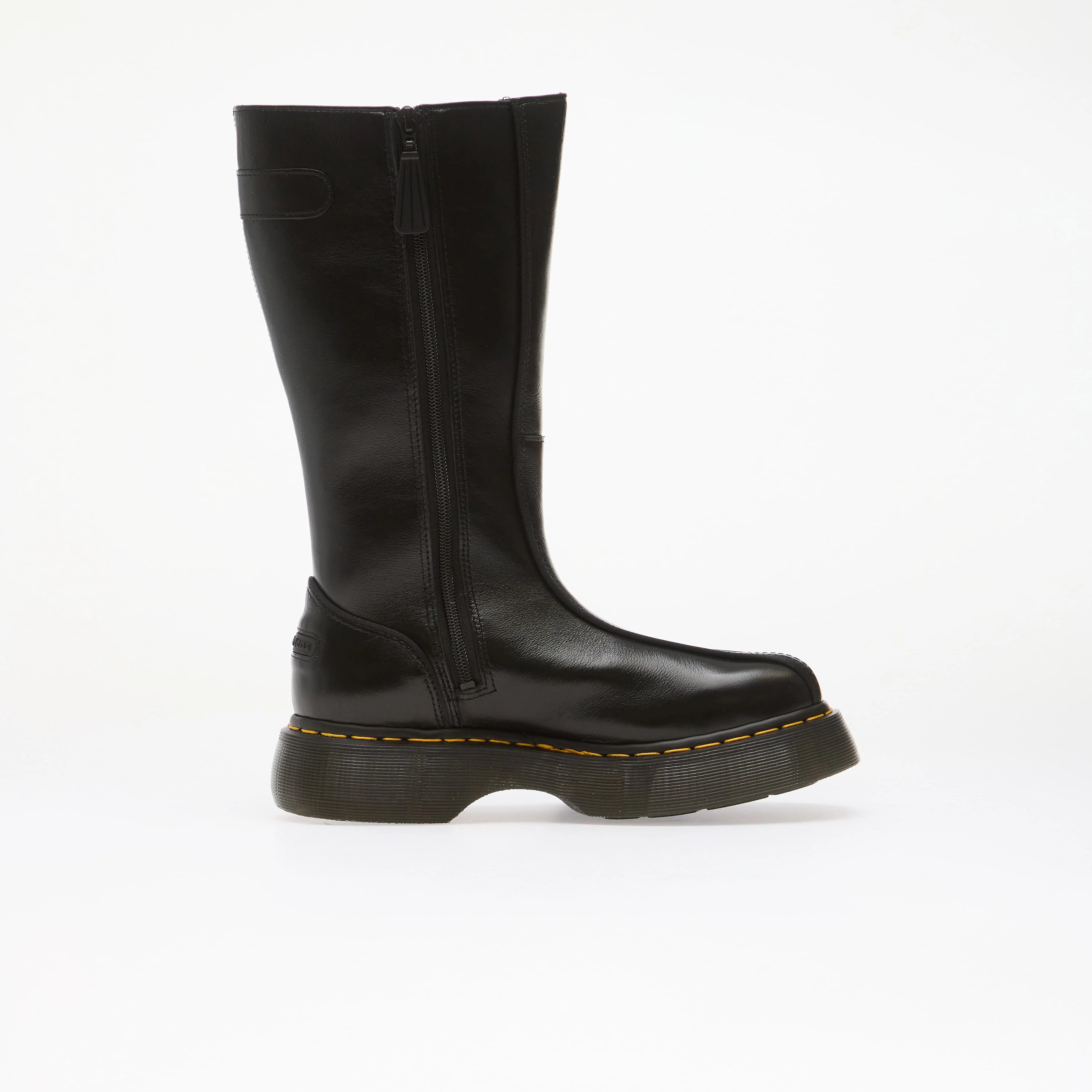 Dr. Martens Buzz Hi Black