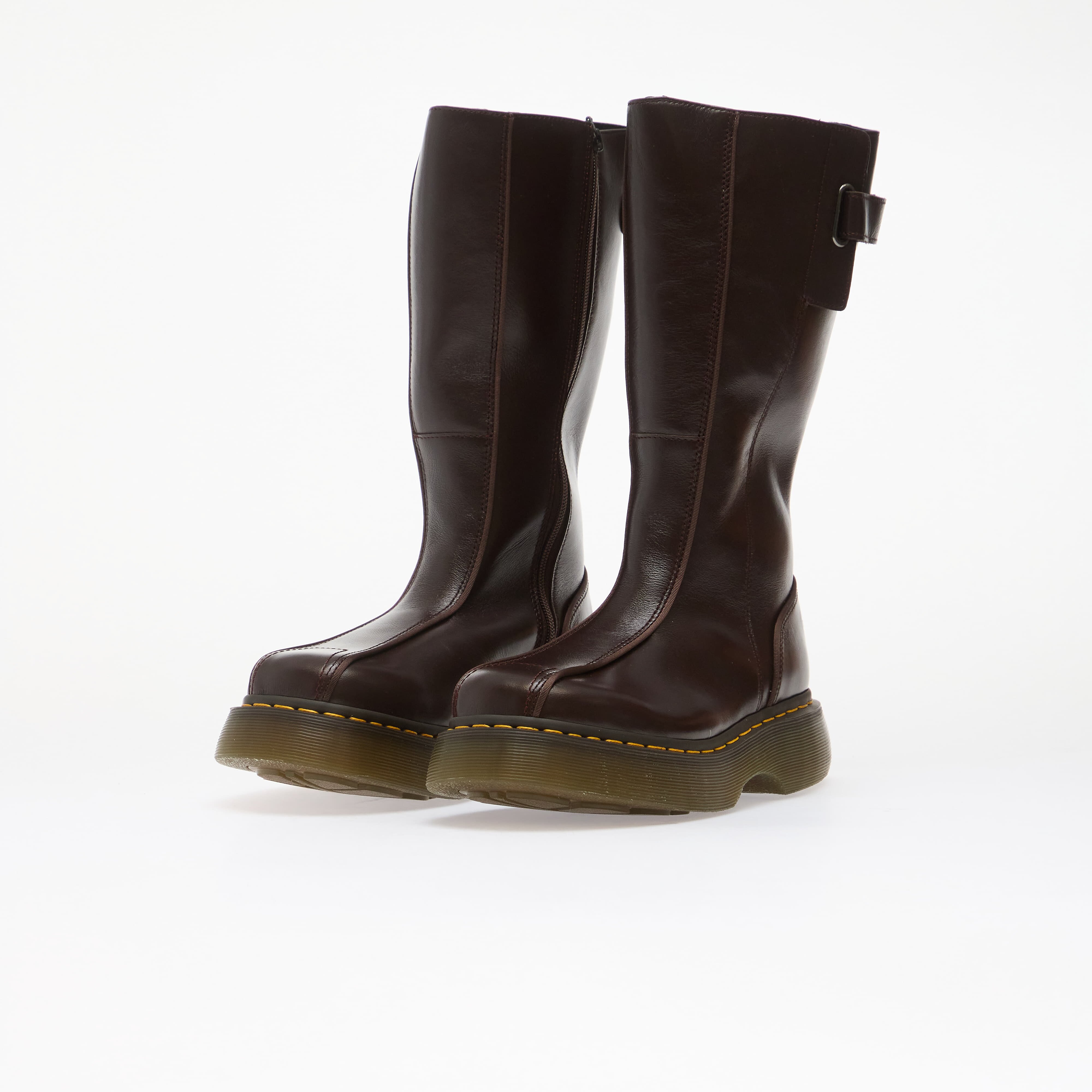 Dr. Martens Buzz Hi Dark Brown