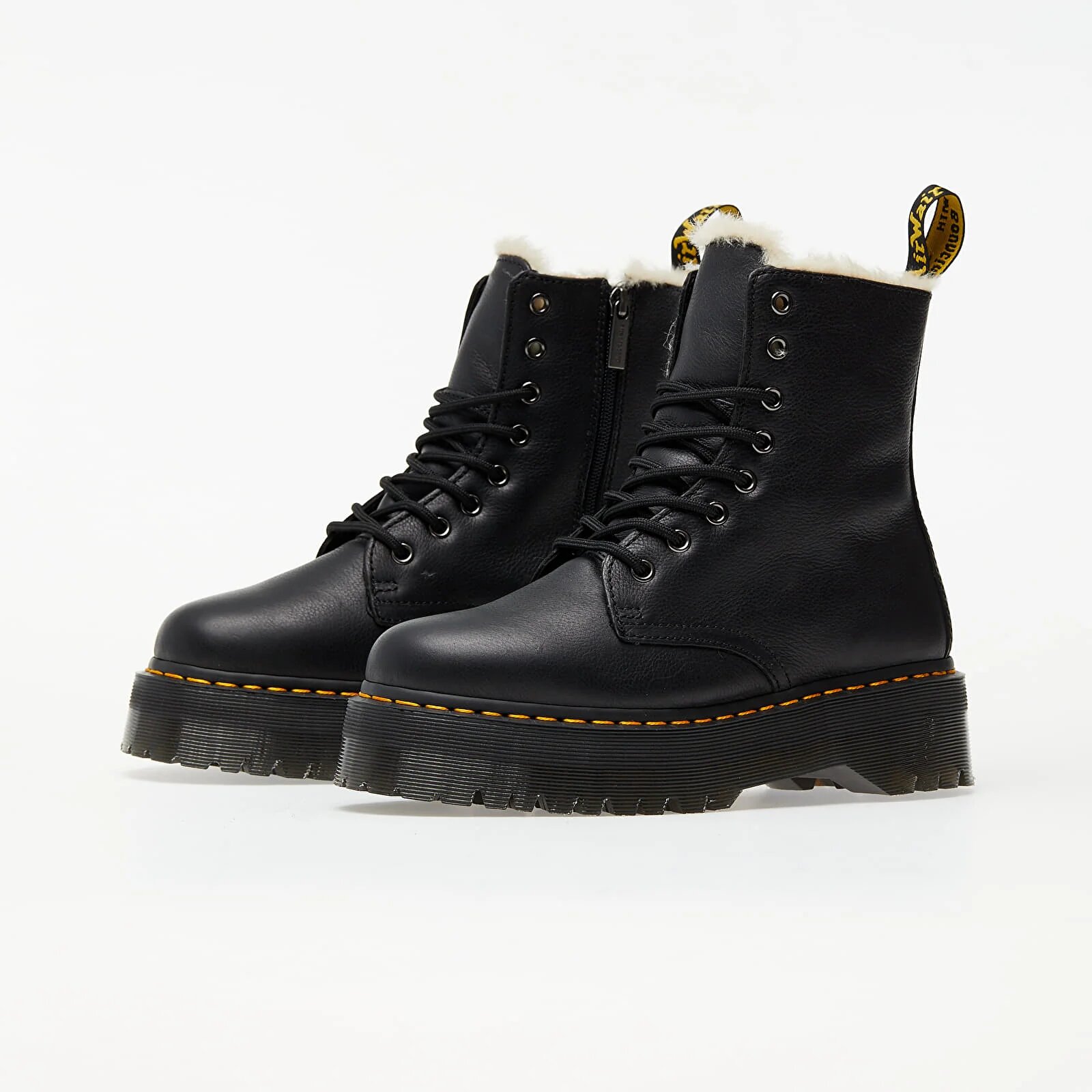 Dr. Martens Обувки Jadon Fl 8 Eye Boot Black