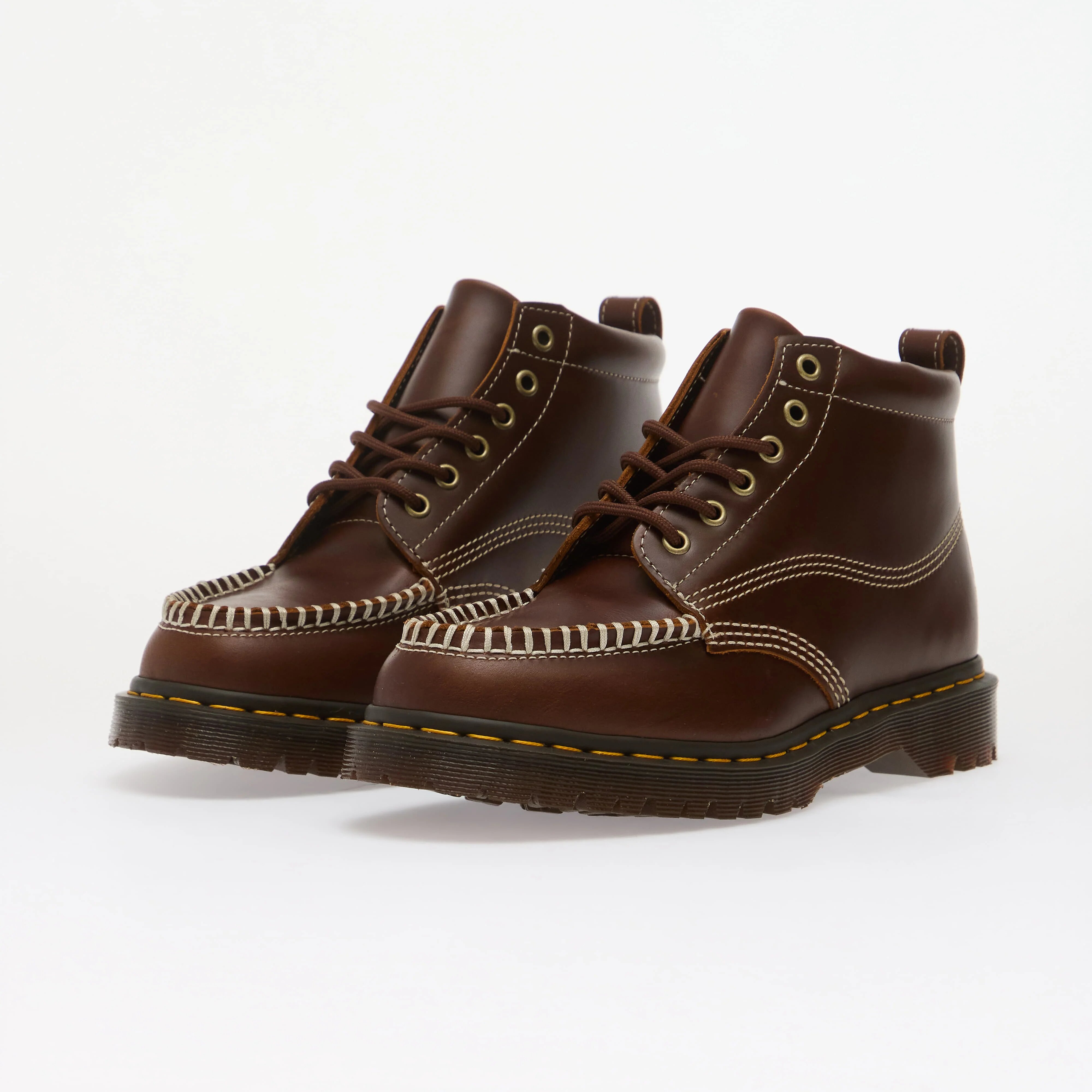 Dr. Martens Обувки Lowell Chukka Brown