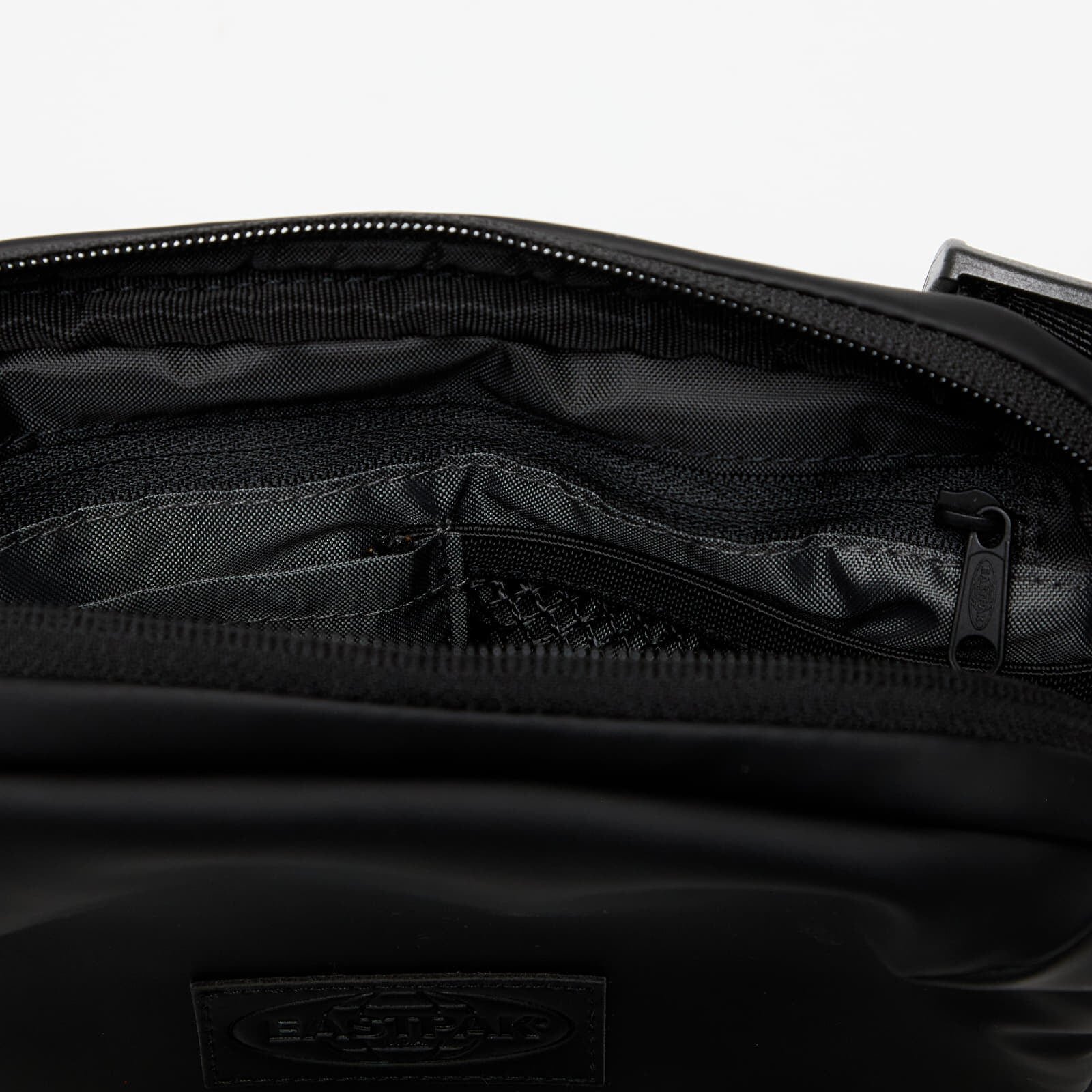 EASTPAK Чанта Arjan Bag Matblack 25 l