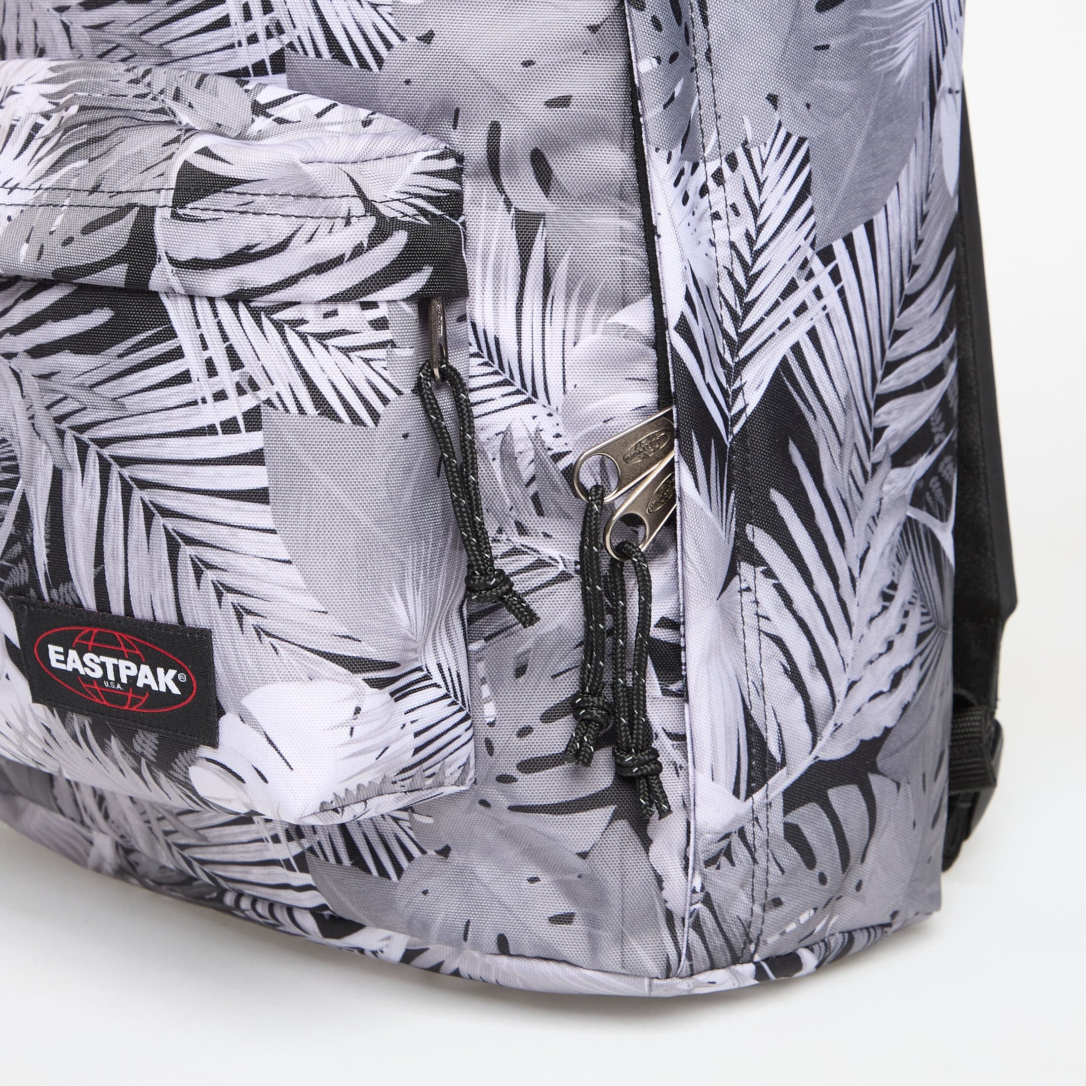 EASTPAK Раница Out of Office Brize Retro Dark